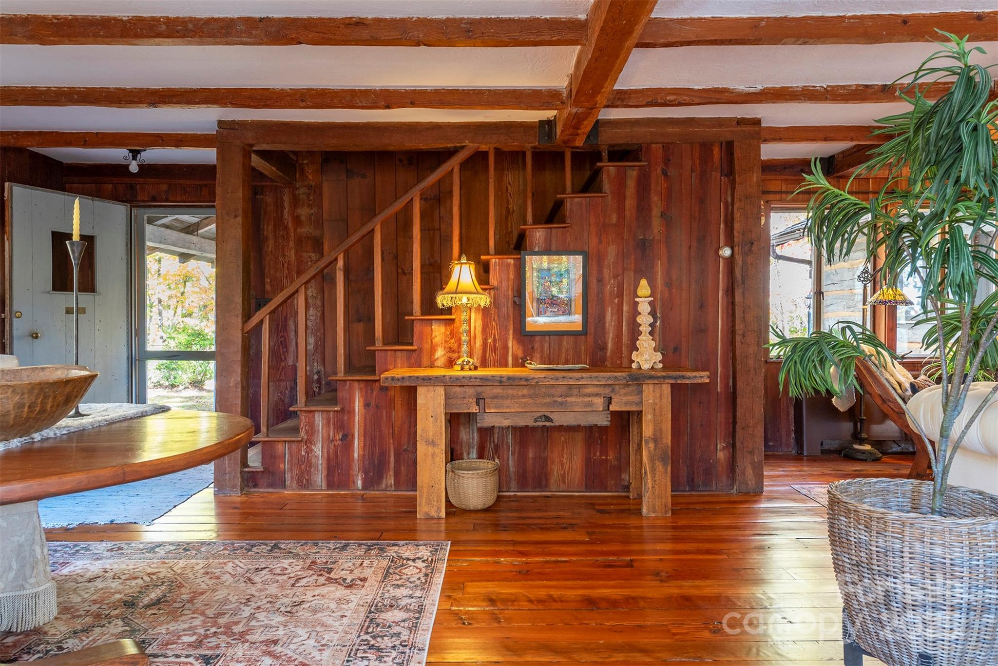 102 Weaver Mill Road — Columbus
