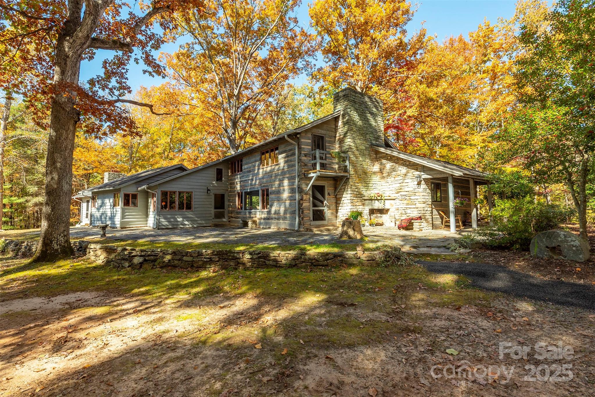 102 Weaver Mill Road — Columbus