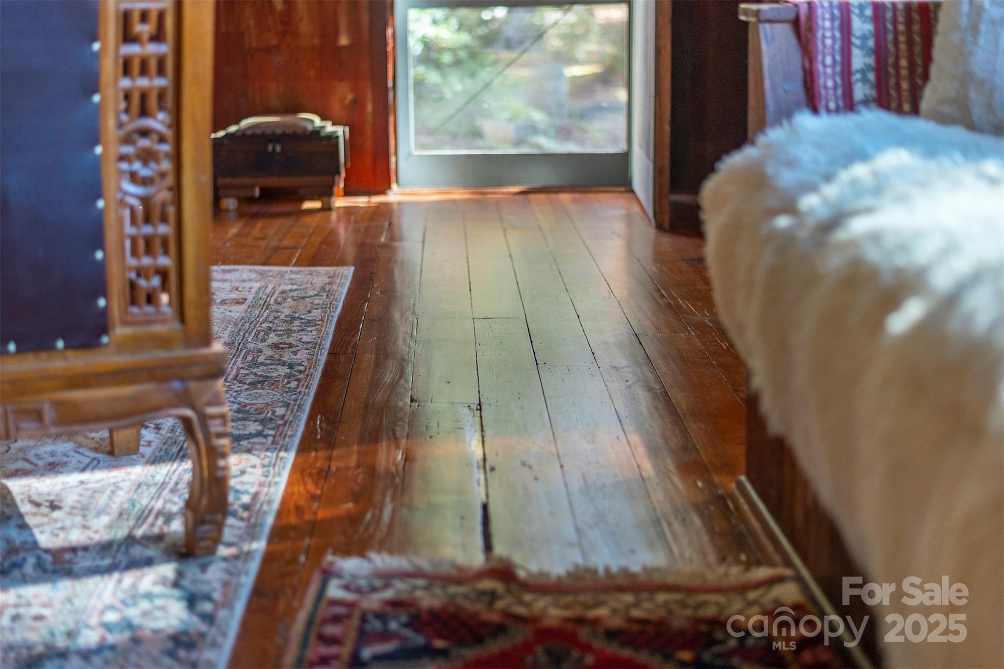 102 Weaver Mill Road — Columbus