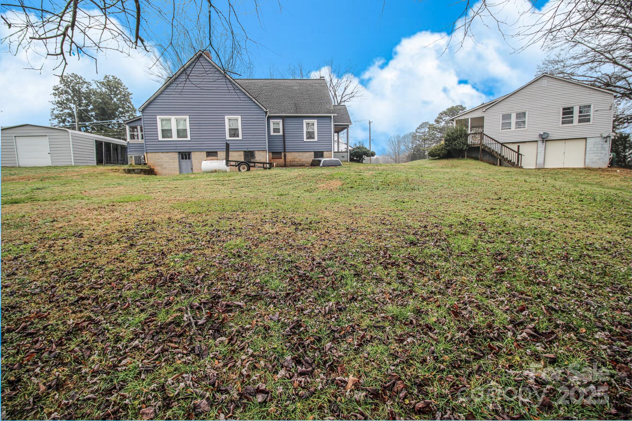 2913 & 2901 Wesleyan Church Road — Lincolnton