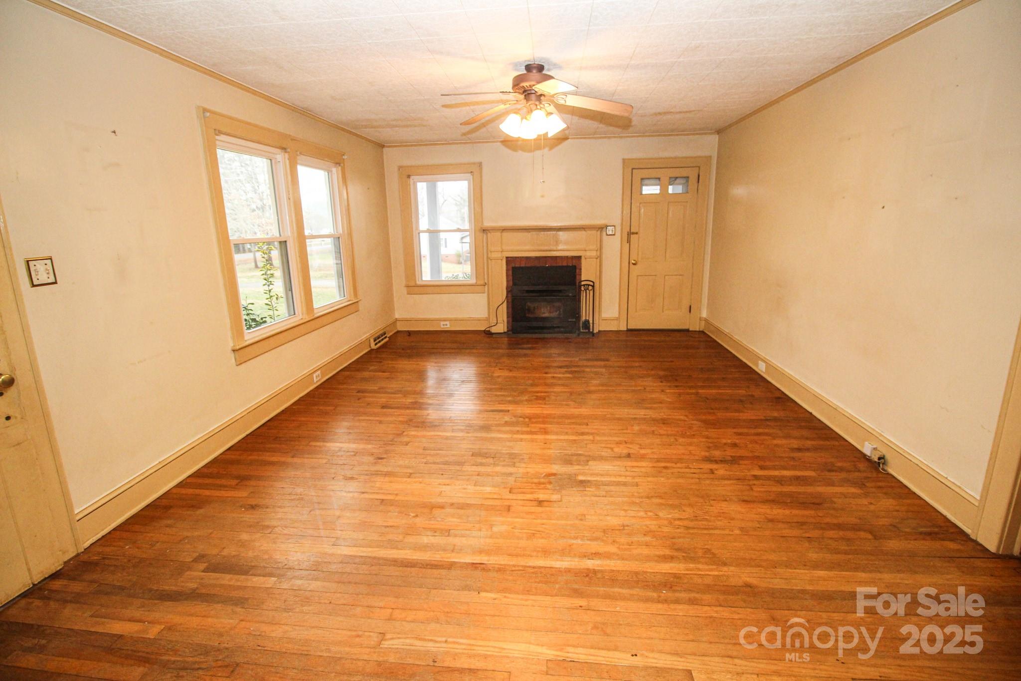 2913 & 2901 Wesleyan Church Road — Lincolnton