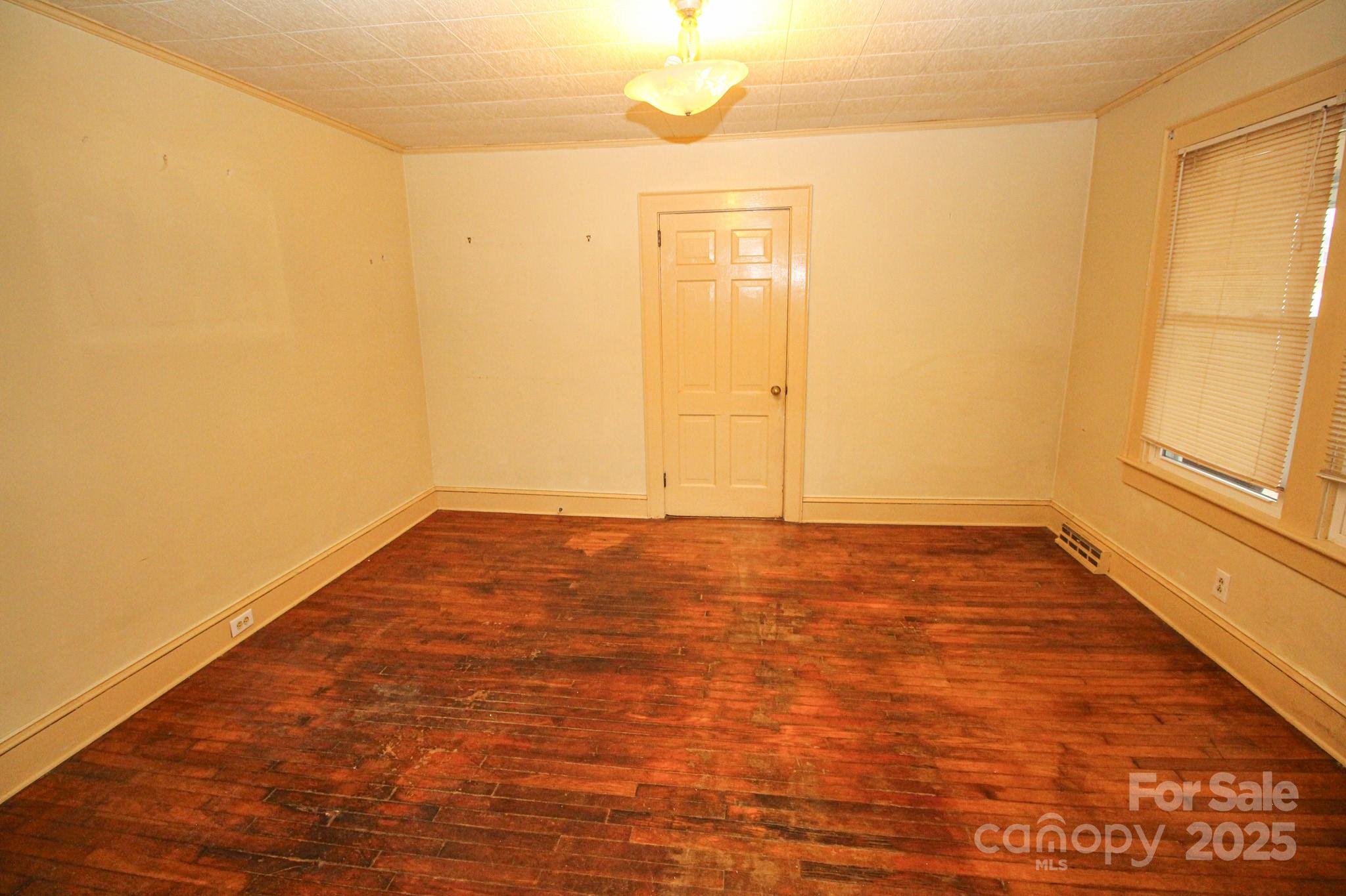 2913 & 2901 Wesleyan Church Road — Lincolnton