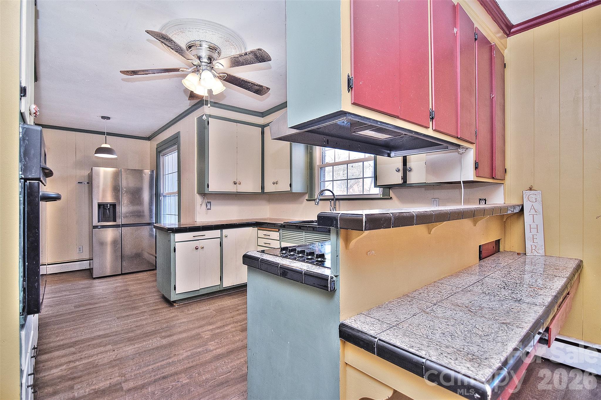 936 23rd Avenue NE — Hickory