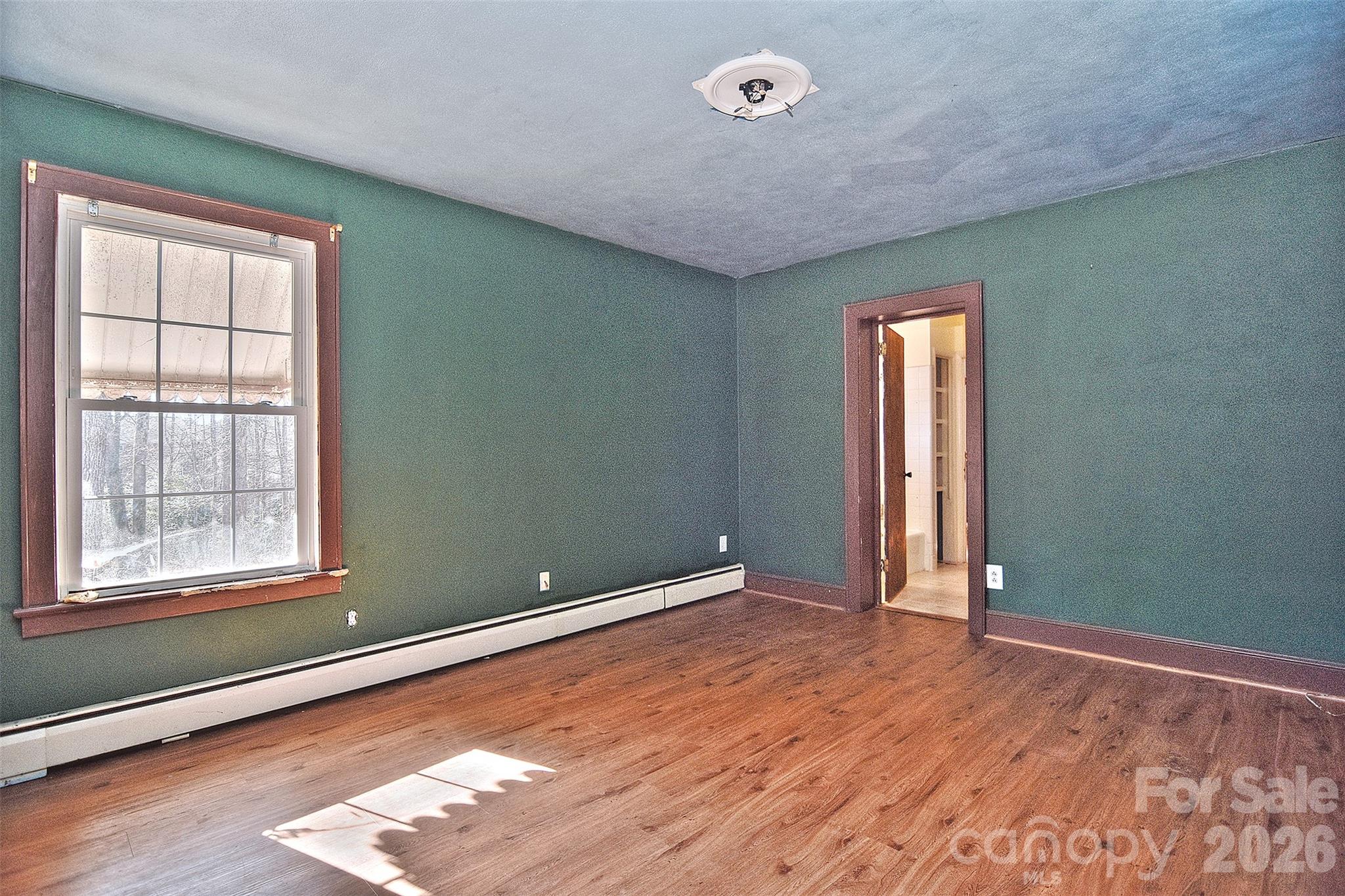 936 23rd Avenue NE — Hickory