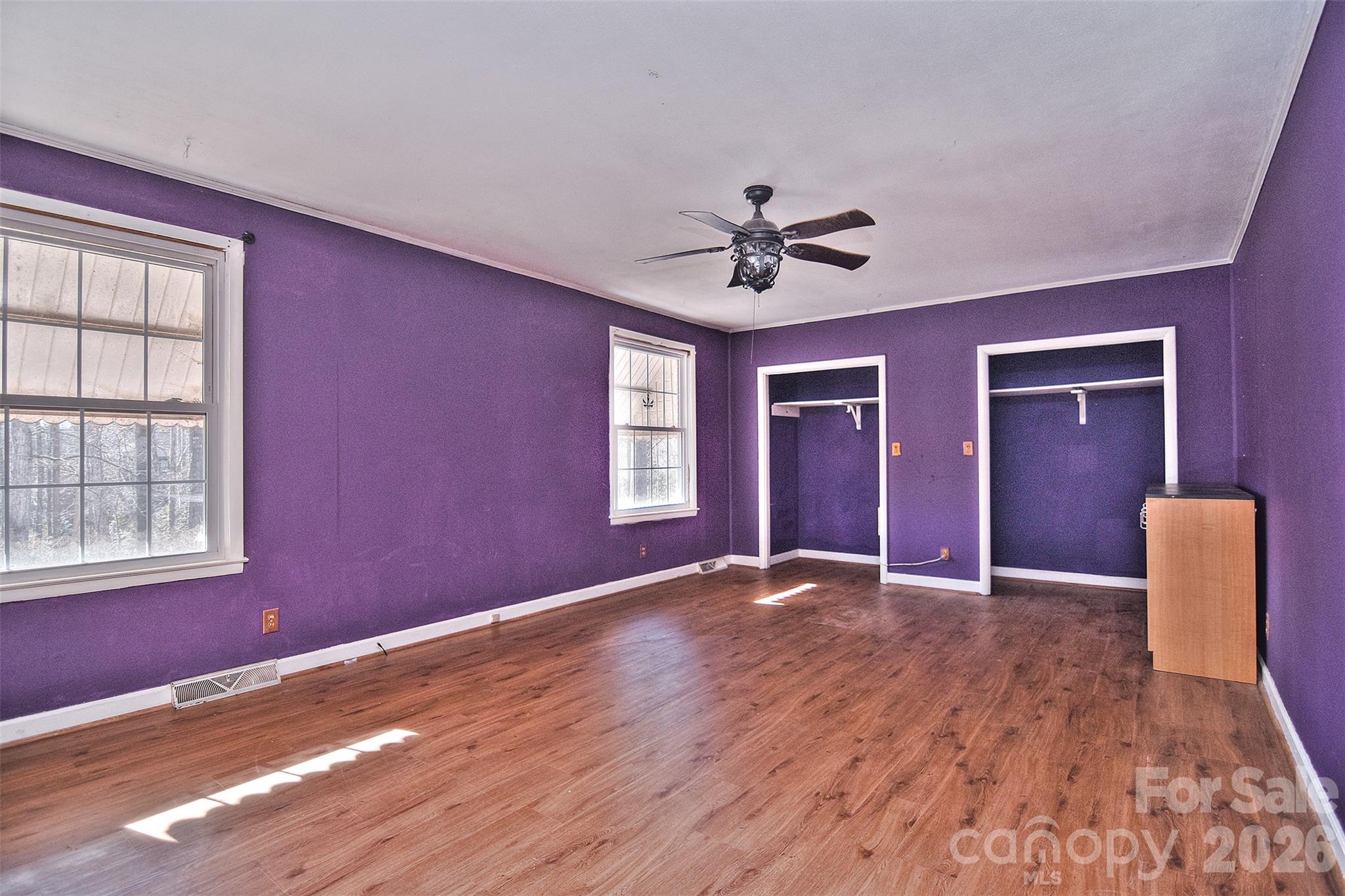 936 23rd Avenue NE — Hickory