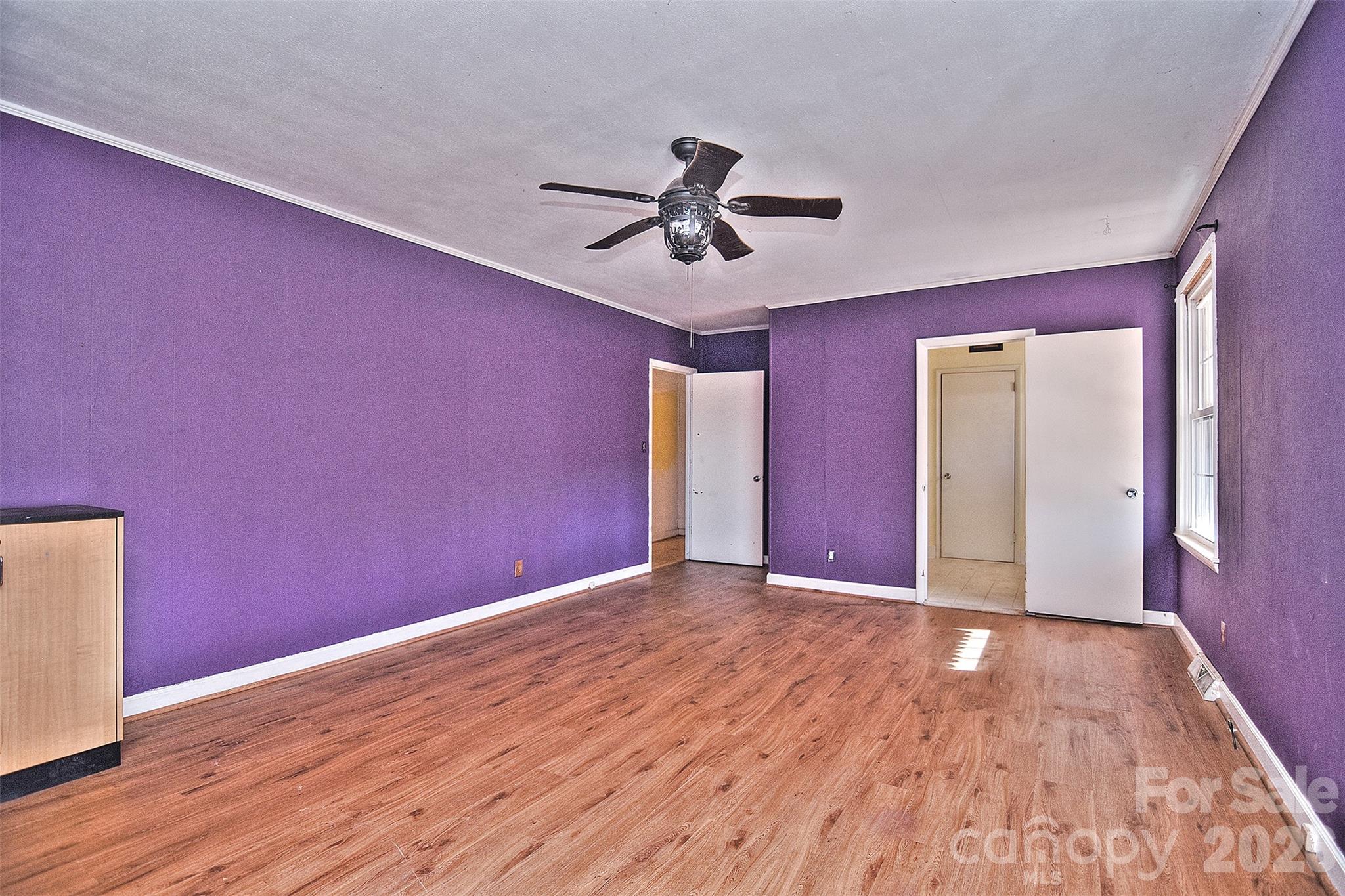 936 23rd Avenue NE — Hickory