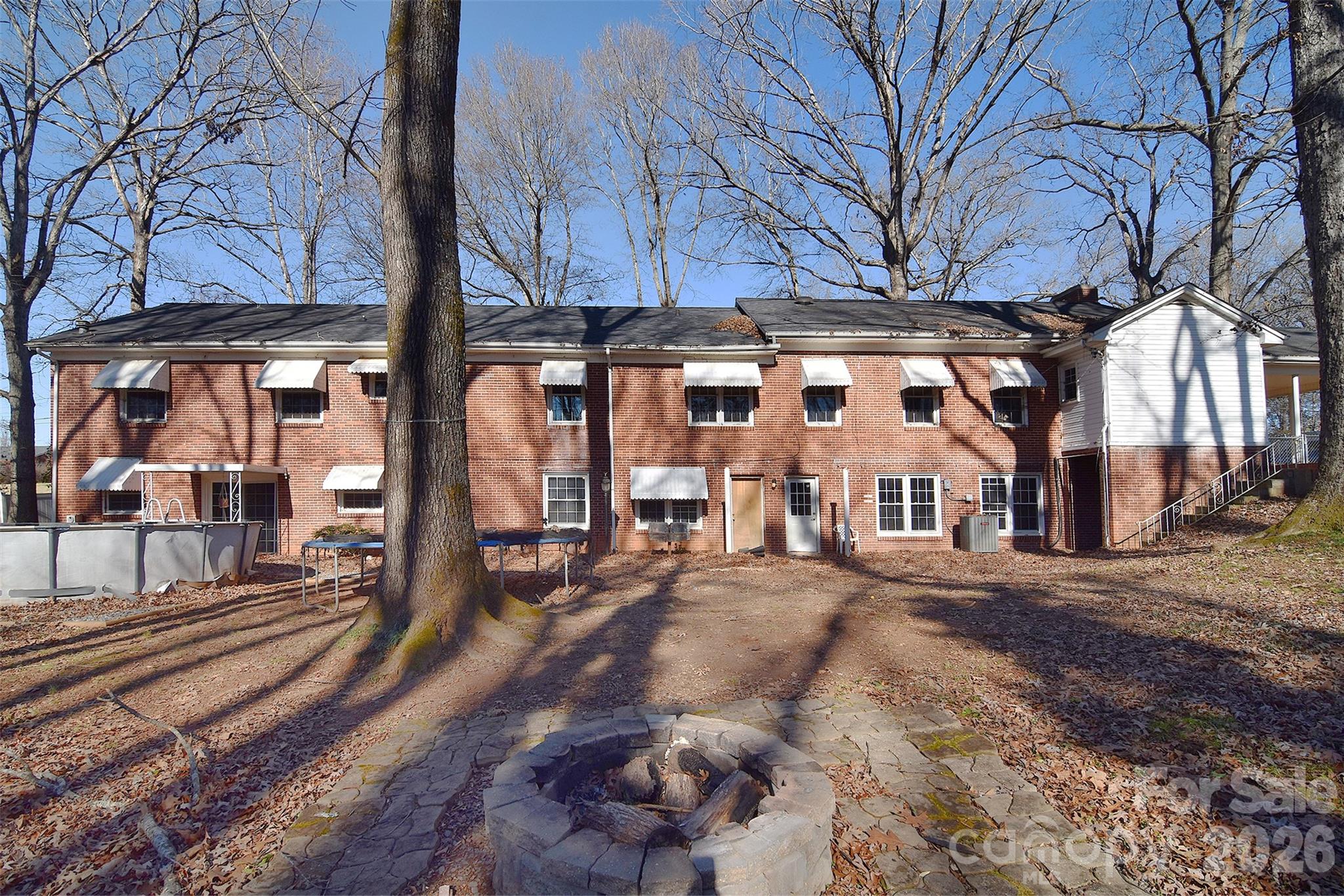 936 23rd Avenue NE — Hickory