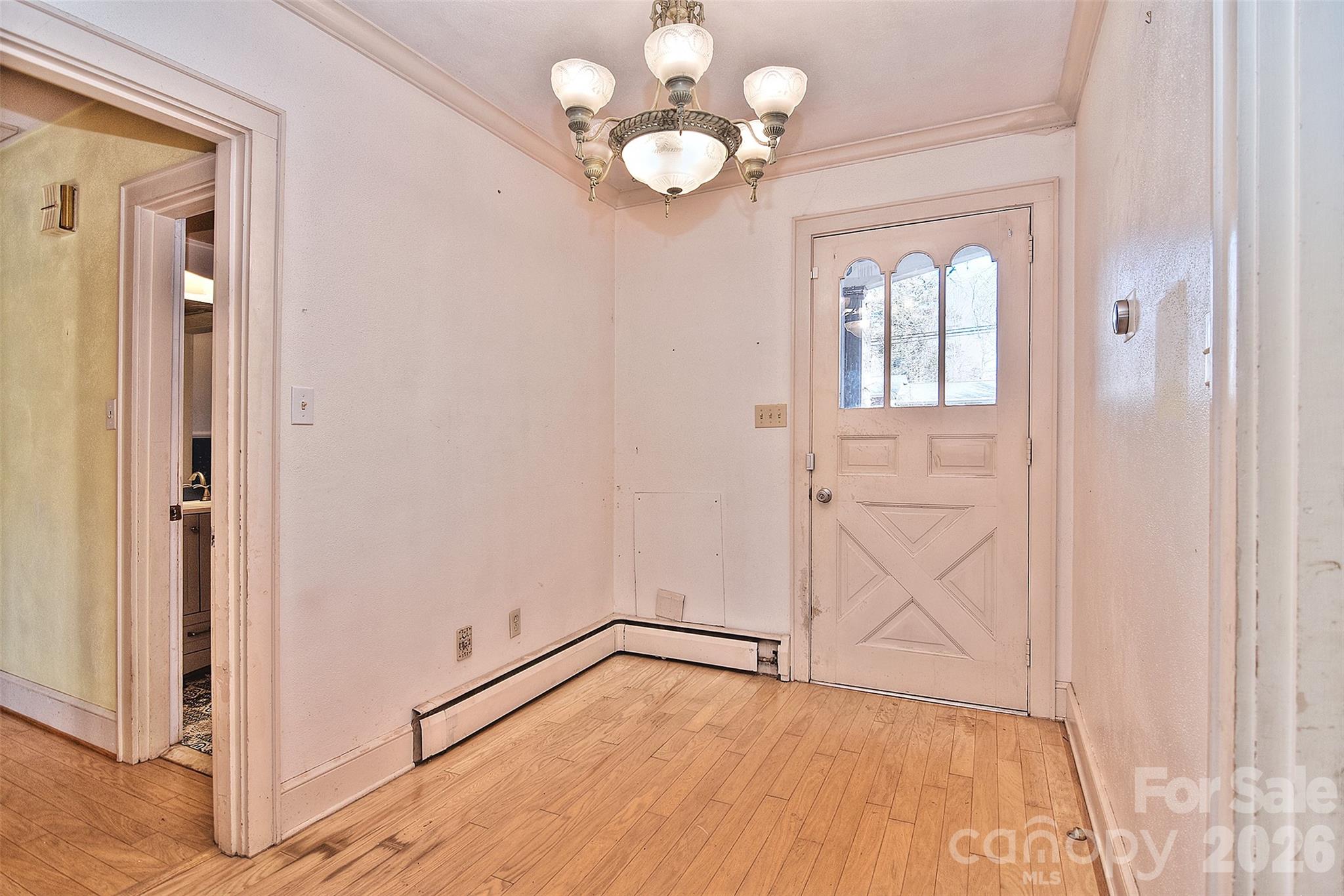 936 23rd Avenue NE — Hickory