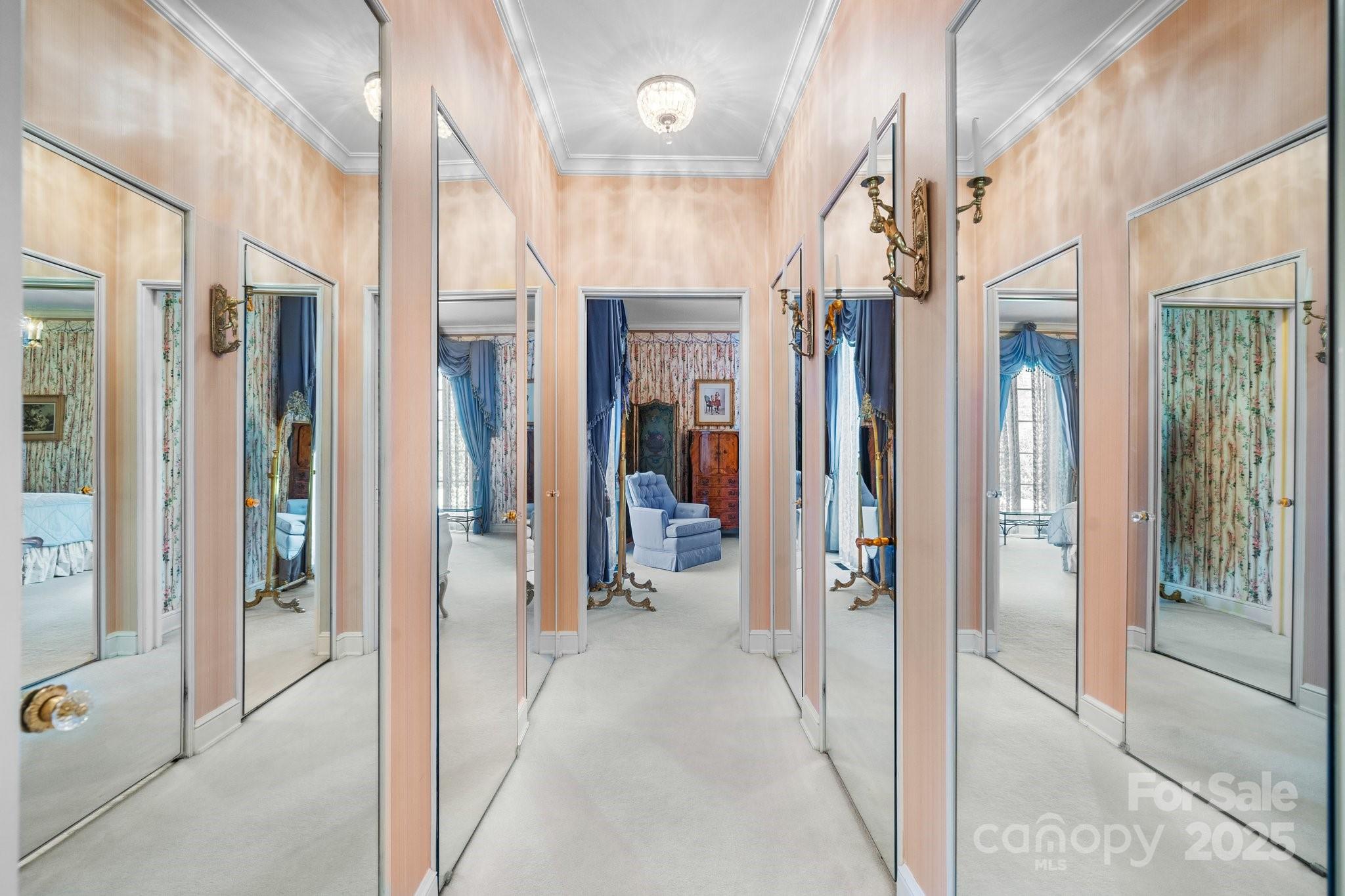 135 Claron Place SE — Lenoir