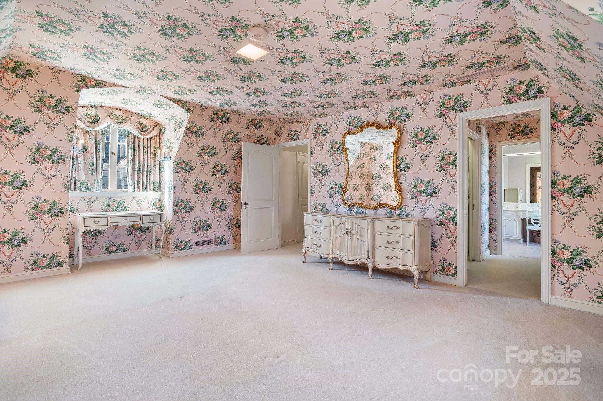 135 Claron Place SE — Lenoir