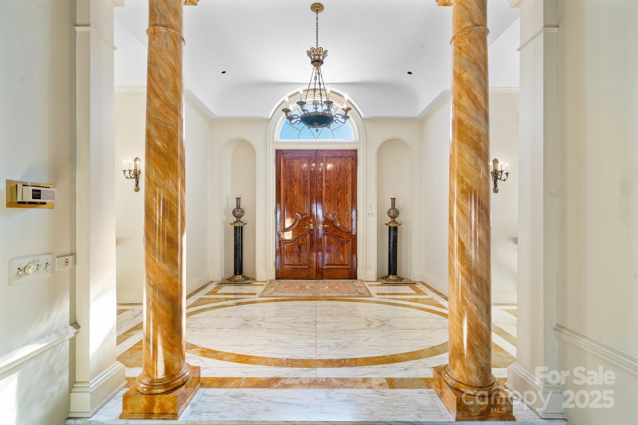 135 Claron Place SE — Lenoir