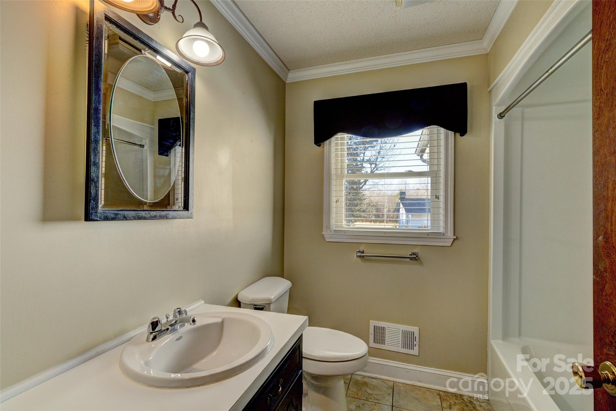 211 Roy Eaker Road — Cherryville