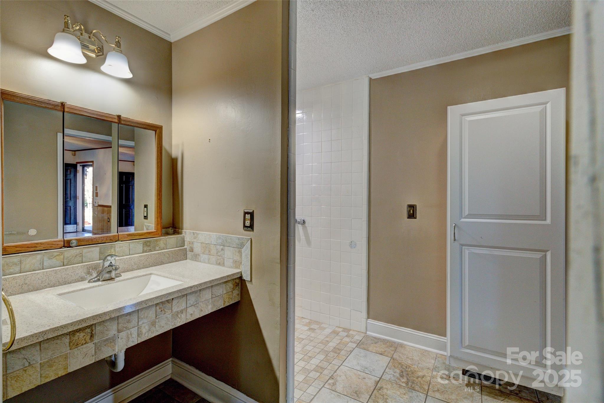 211 Roy Eaker Road — Cherryville
