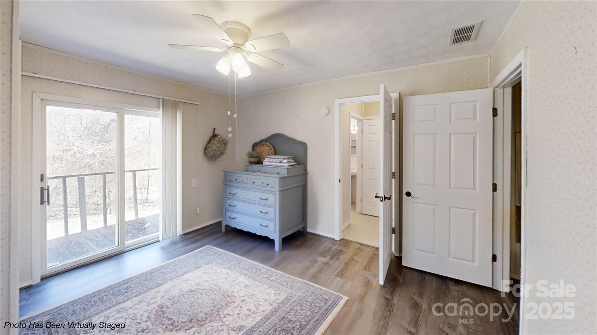 1567 Newfound Road — Leicester