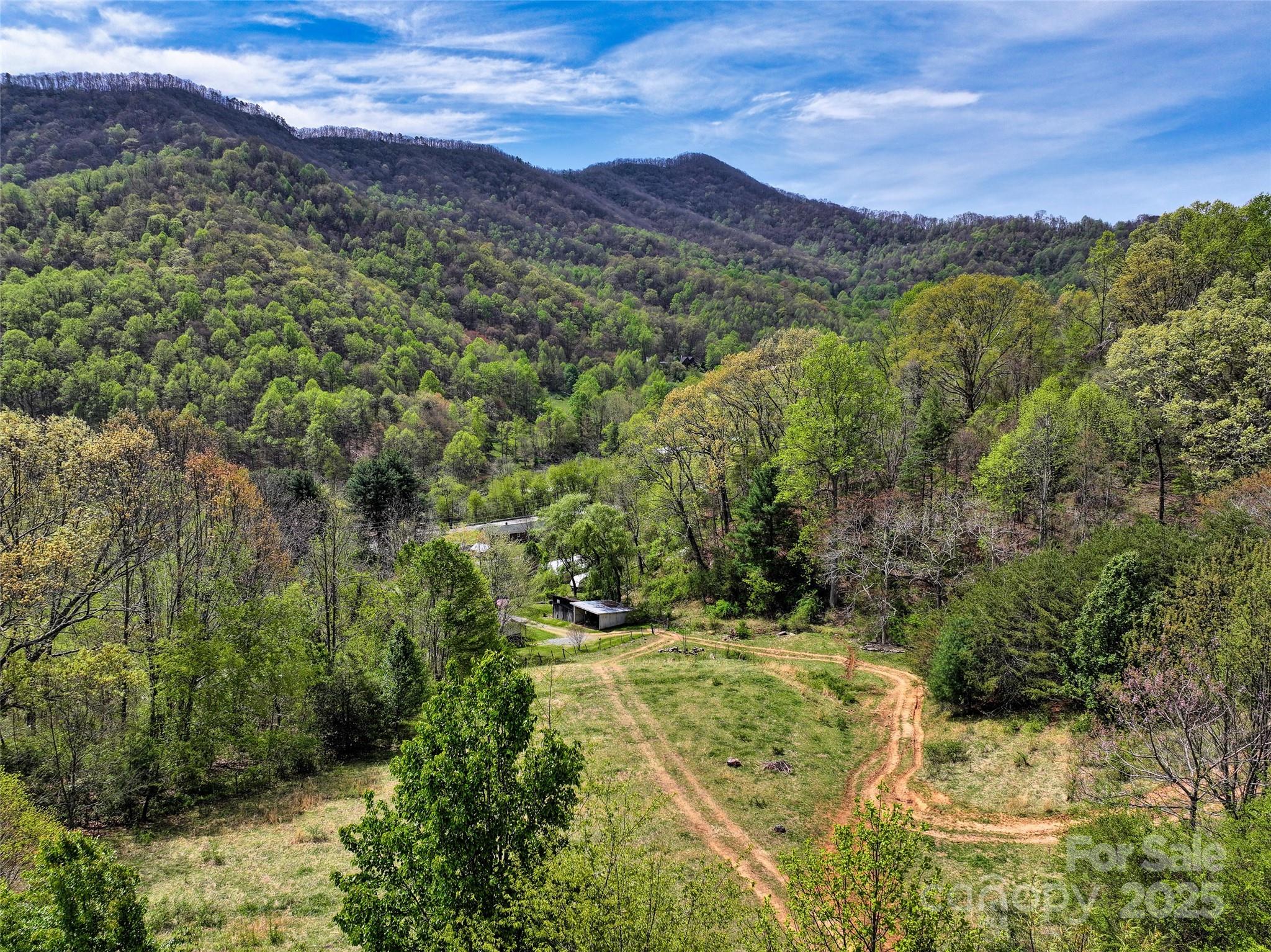 1567 Newfound Road — Leicester