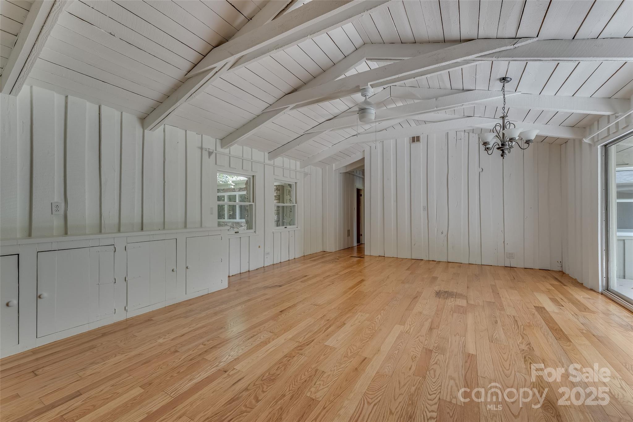 8749 Nc 63 Highway — Leicester