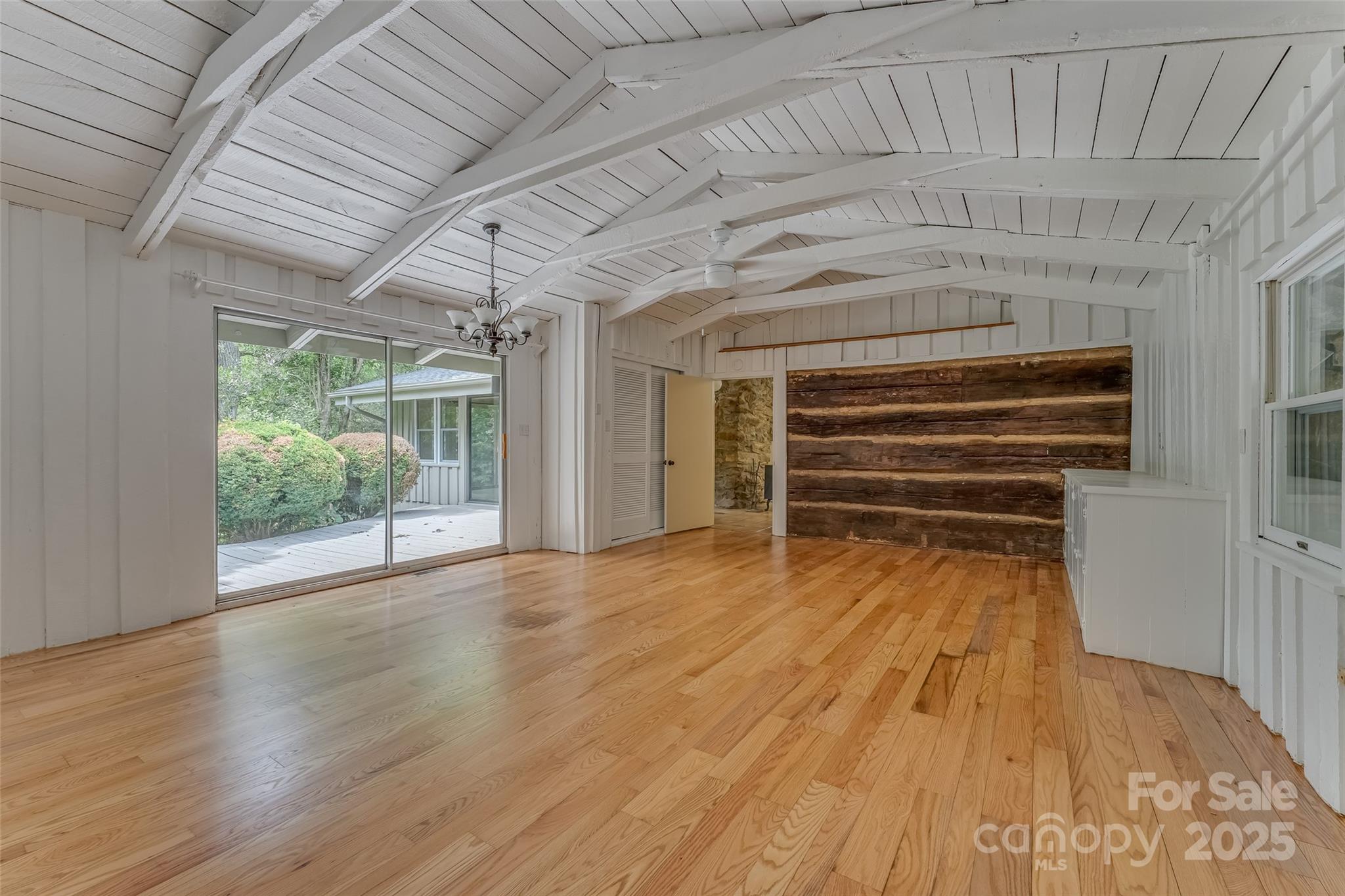 8749 Nc 63 Highway — Leicester