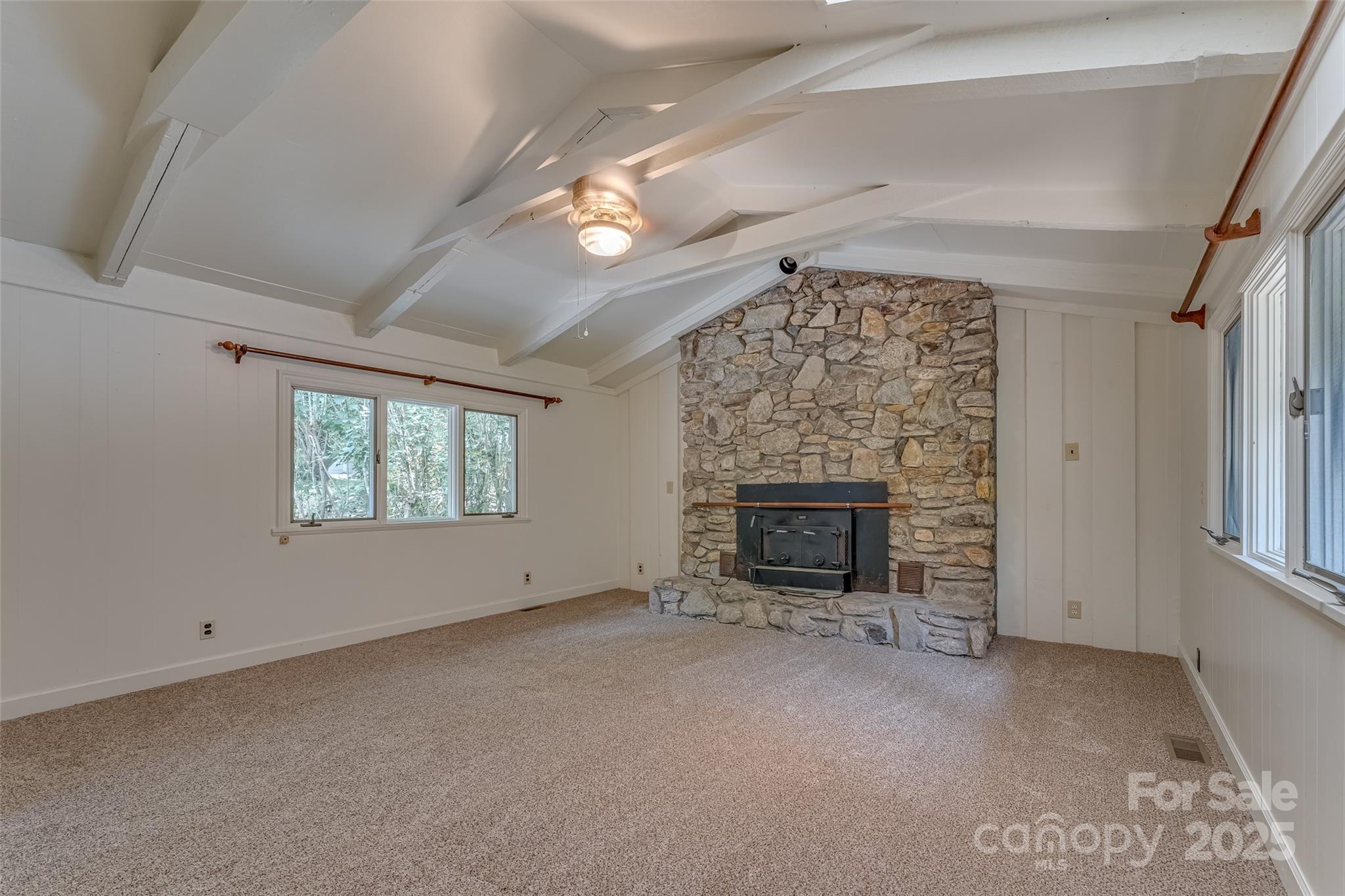 8749 Nc 63 Highway — Leicester
