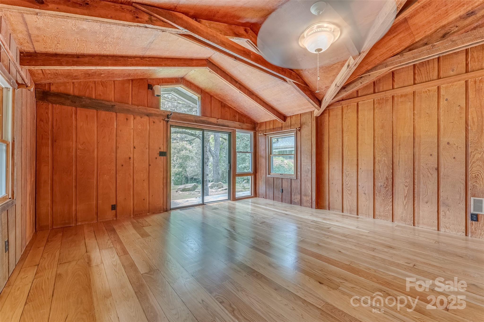 8749 Nc 63 Highway — Leicester