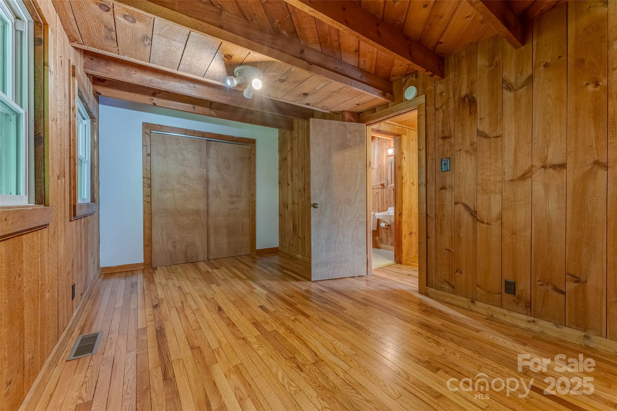 8749 Nc 63 Highway — Leicester
