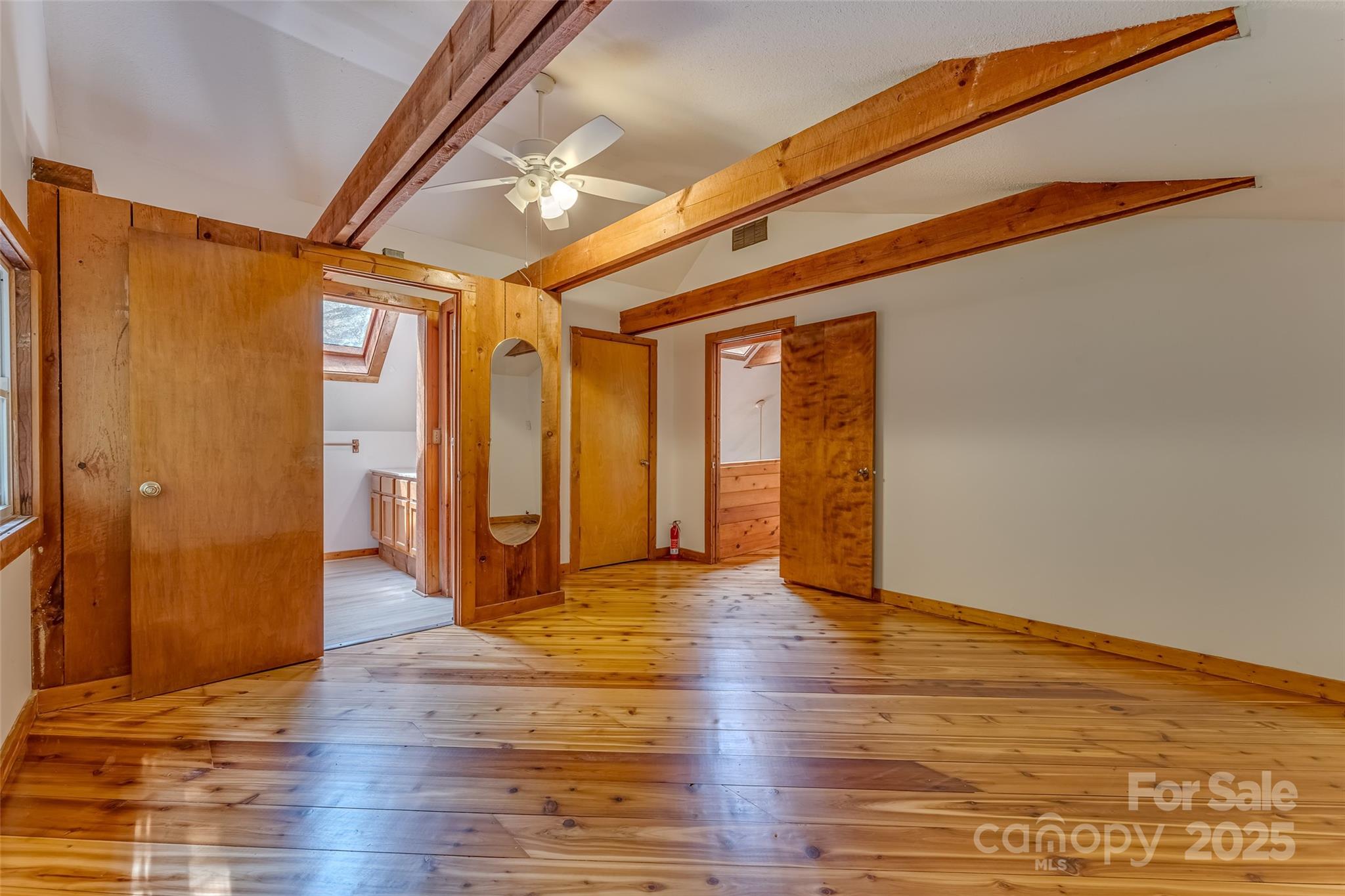 8749 Nc 63 Highway — Leicester