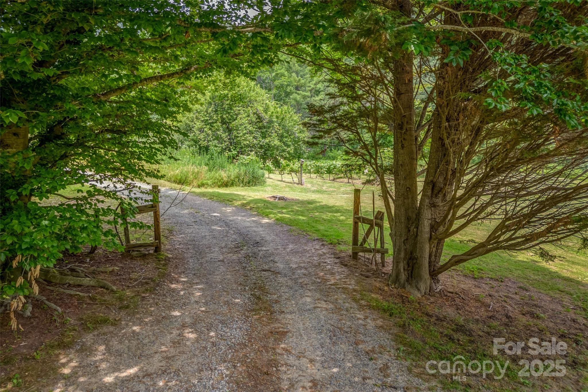 8749 Nc 63 Highway — Leicester