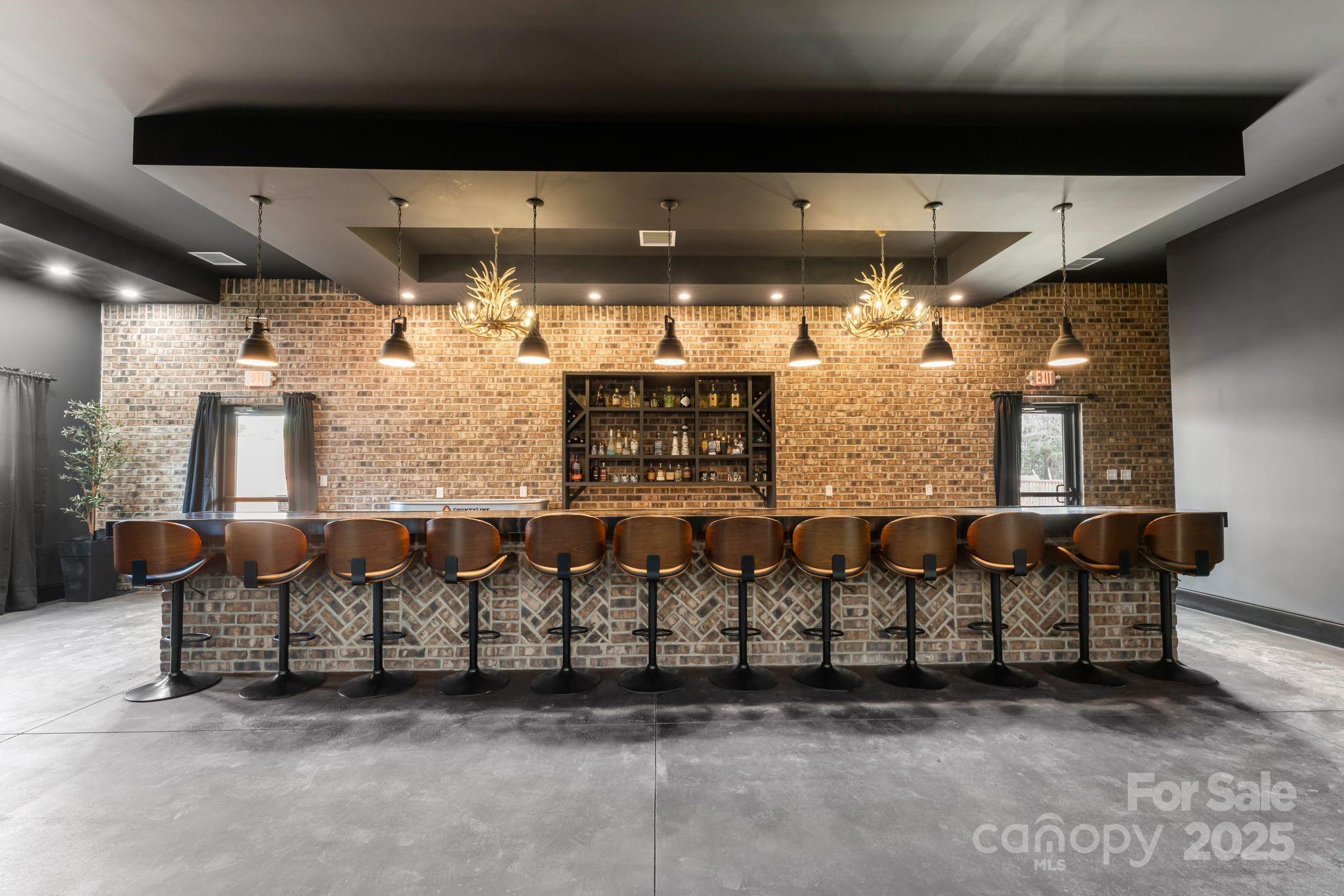 1565 Shinnville Road — Cleveland
