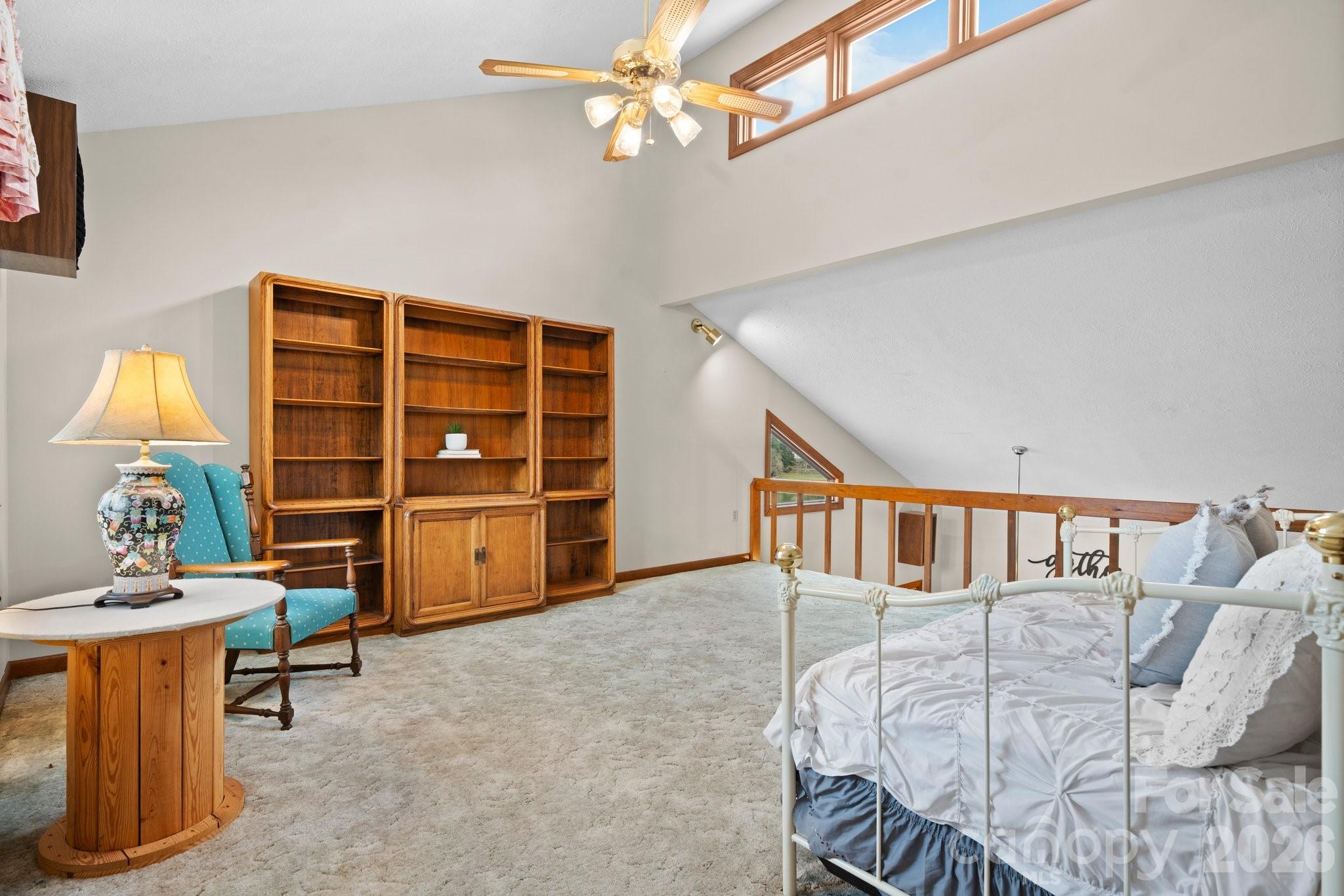 3910 6th Street NW — Hickory