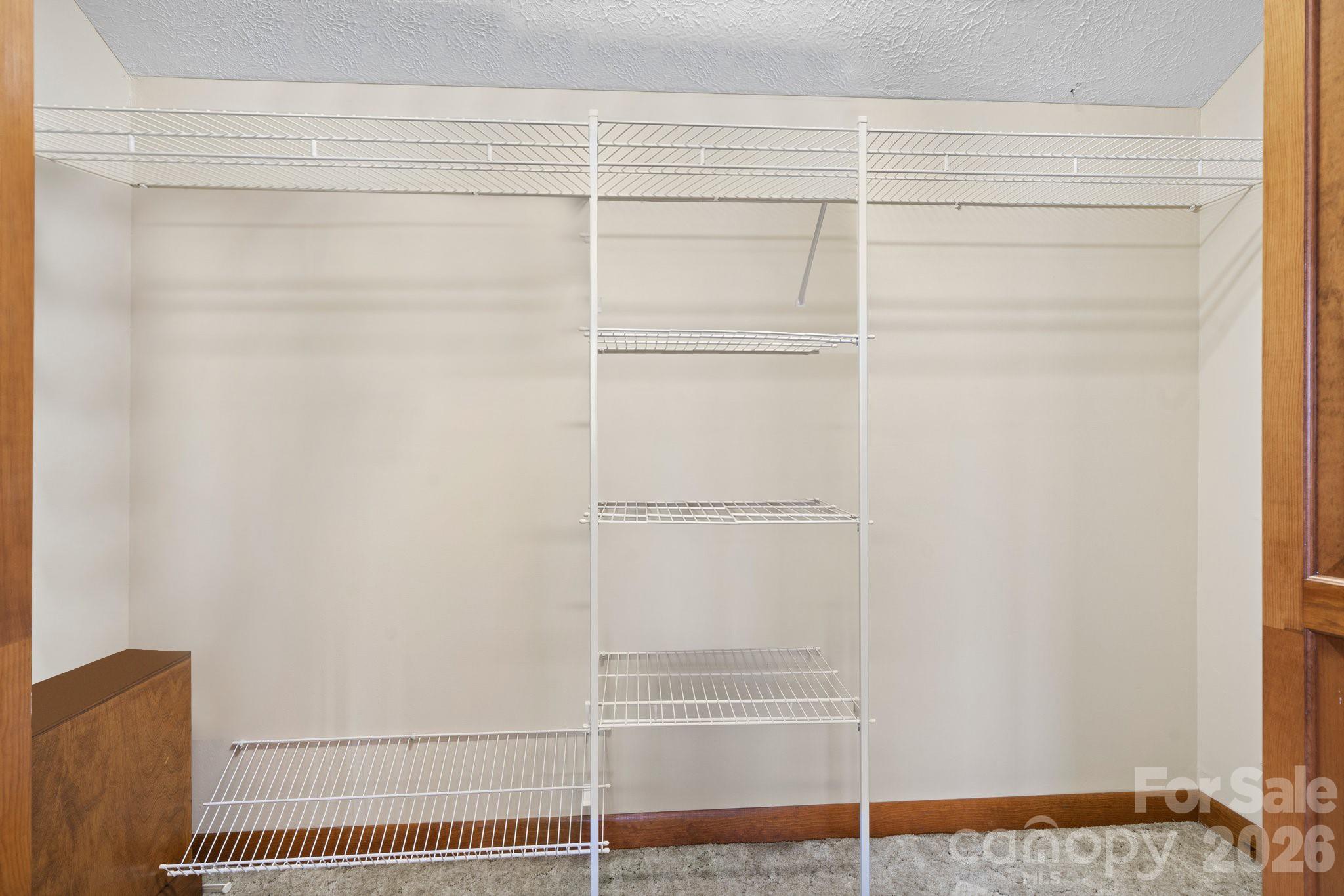 3910 6th Street NW — Hickory