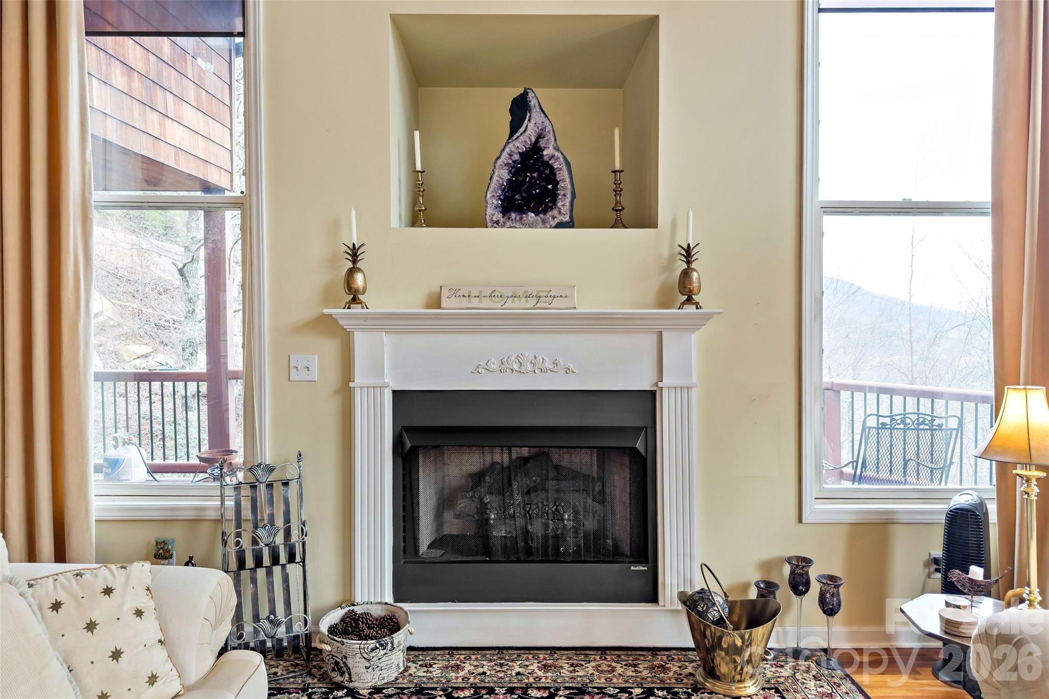 60 E Valley View Drive — Marion
