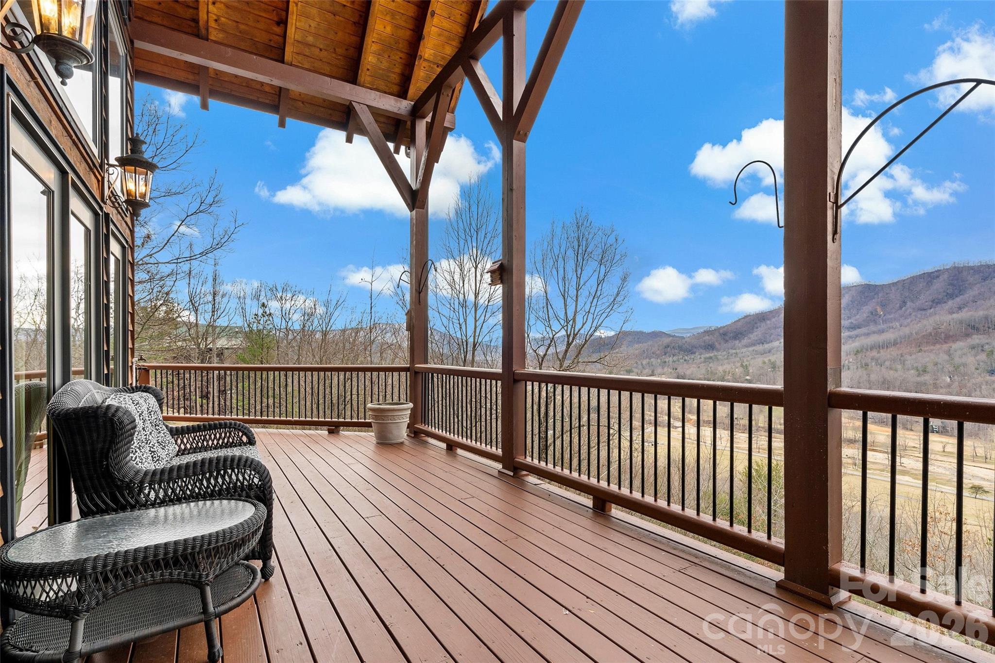 60 E Valley View Drive — Marion