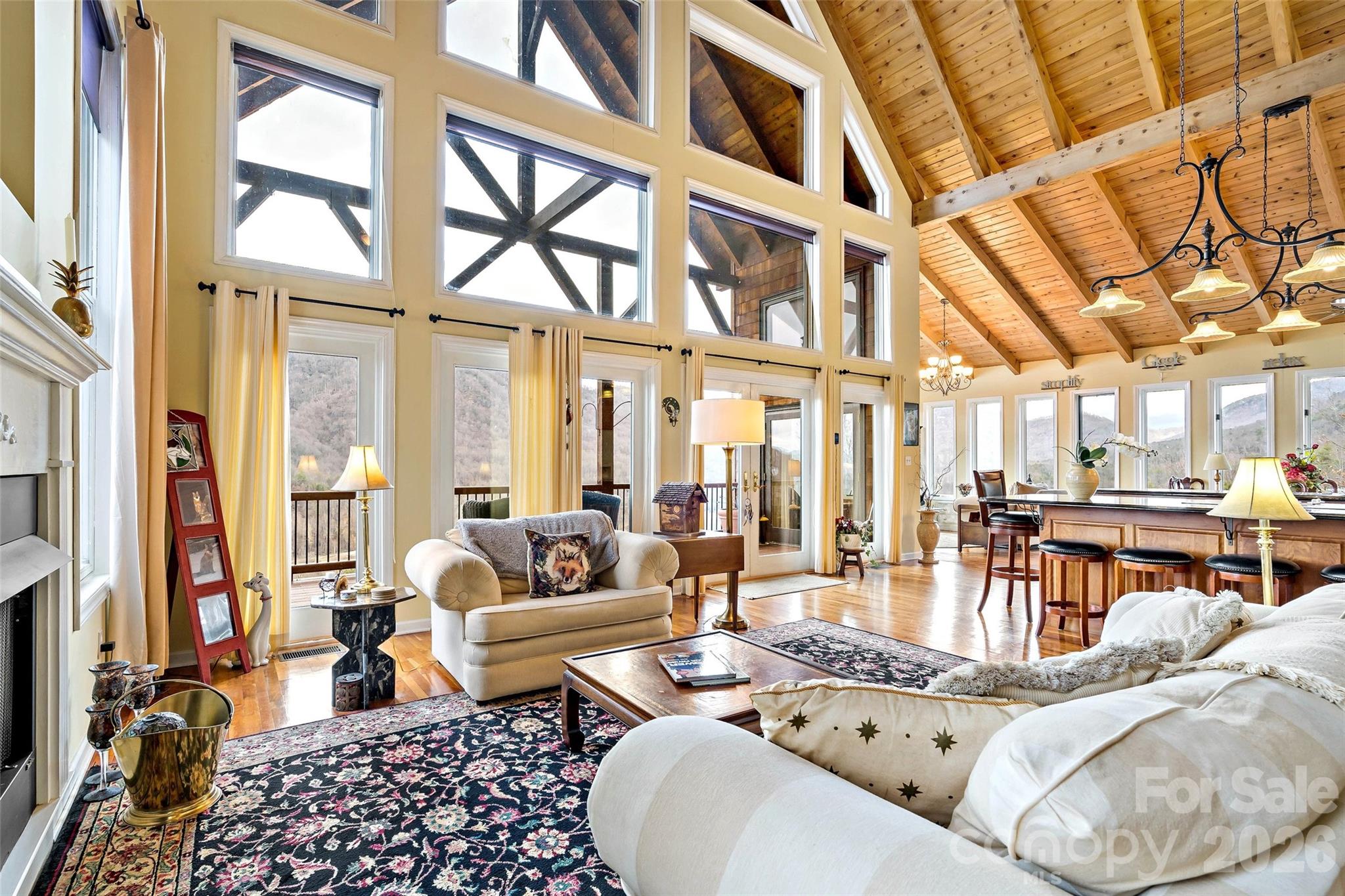 60 E Valley View Drive — Marion