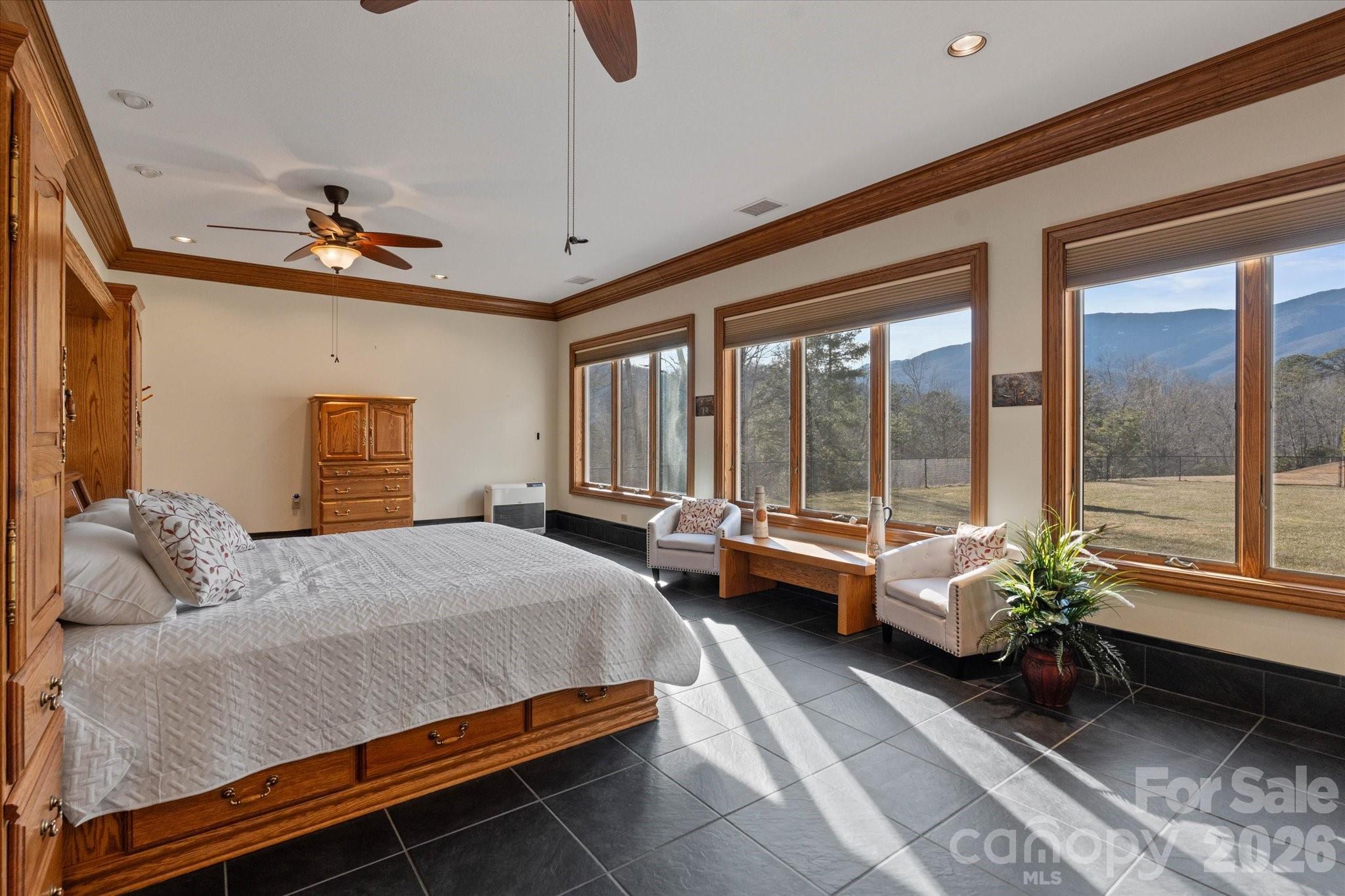 151 Pine Ridge Road — Burnsville