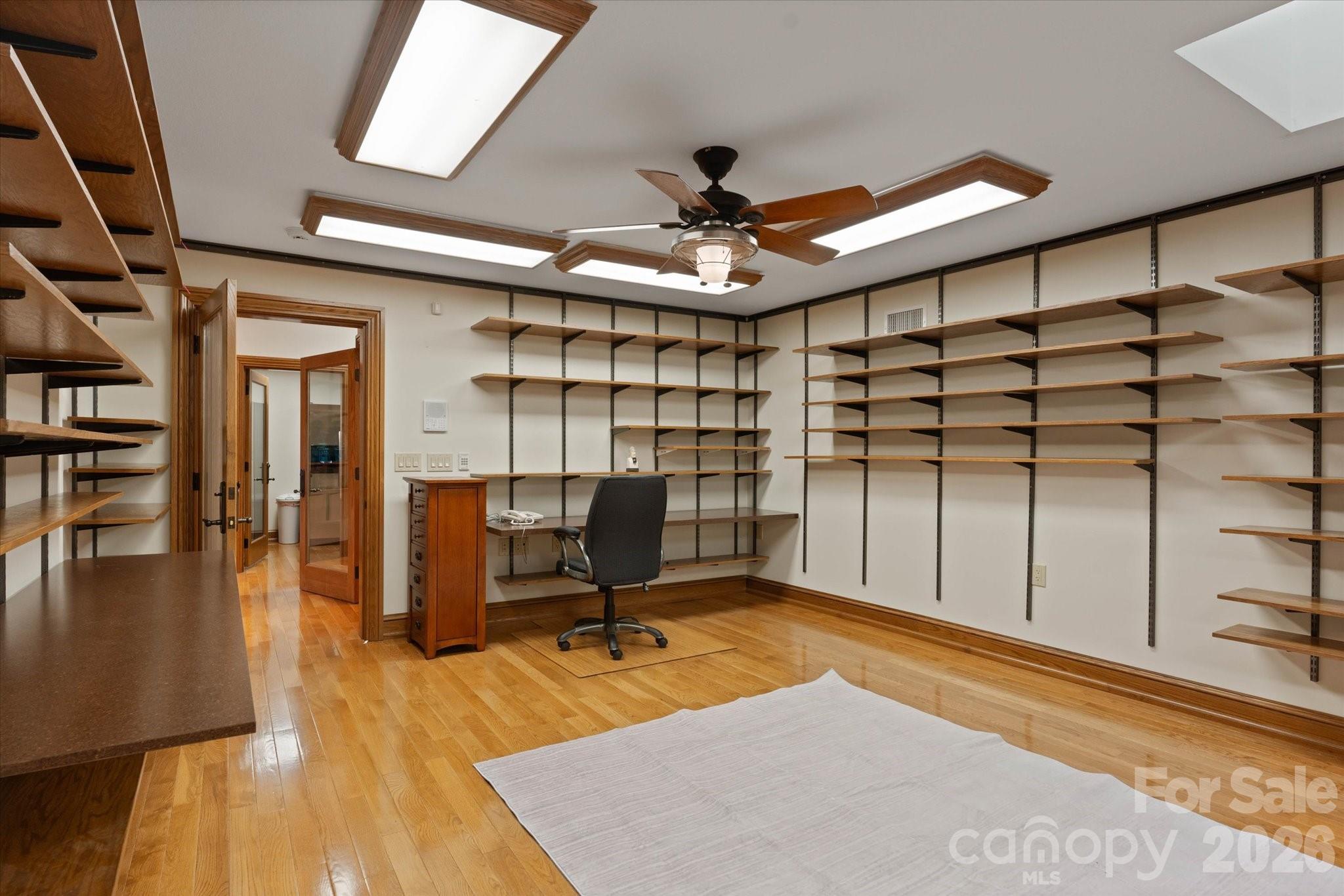 151 Pine Ridge Road — Burnsville