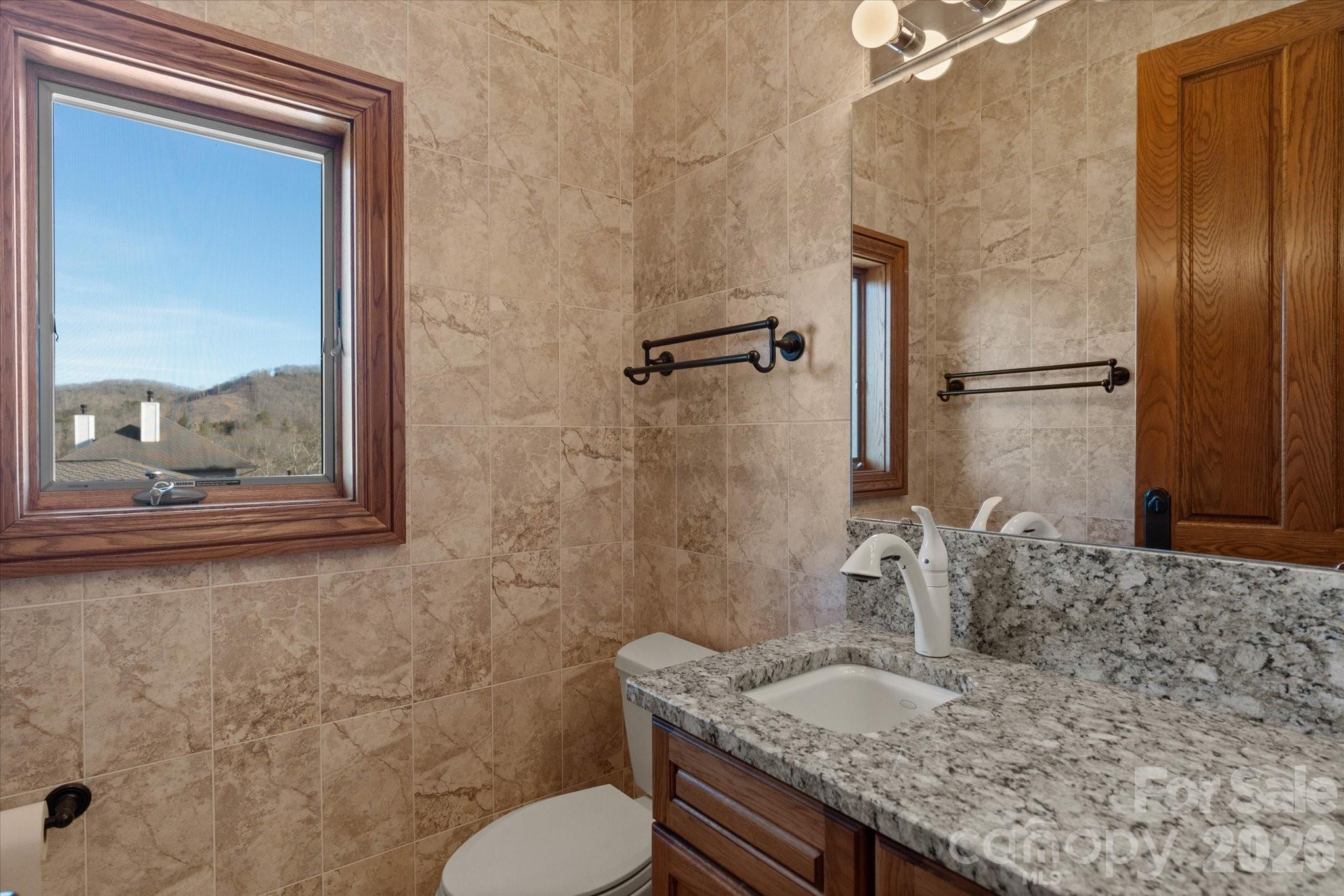 151 Pine Ridge Road — Burnsville