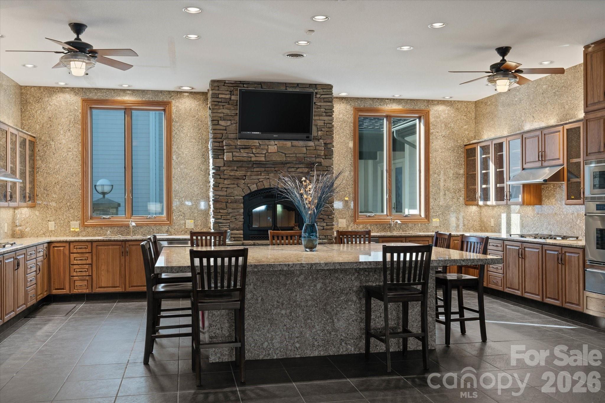 151 Pine Ridge Road — Burnsville