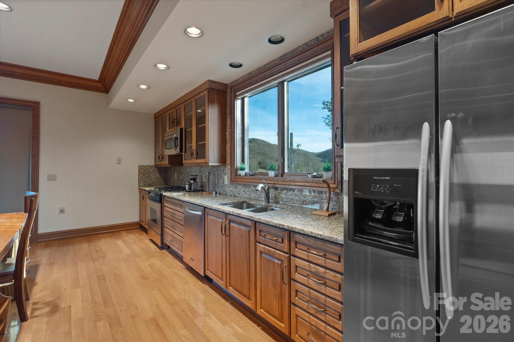 151 Pine Ridge Road — Burnsville