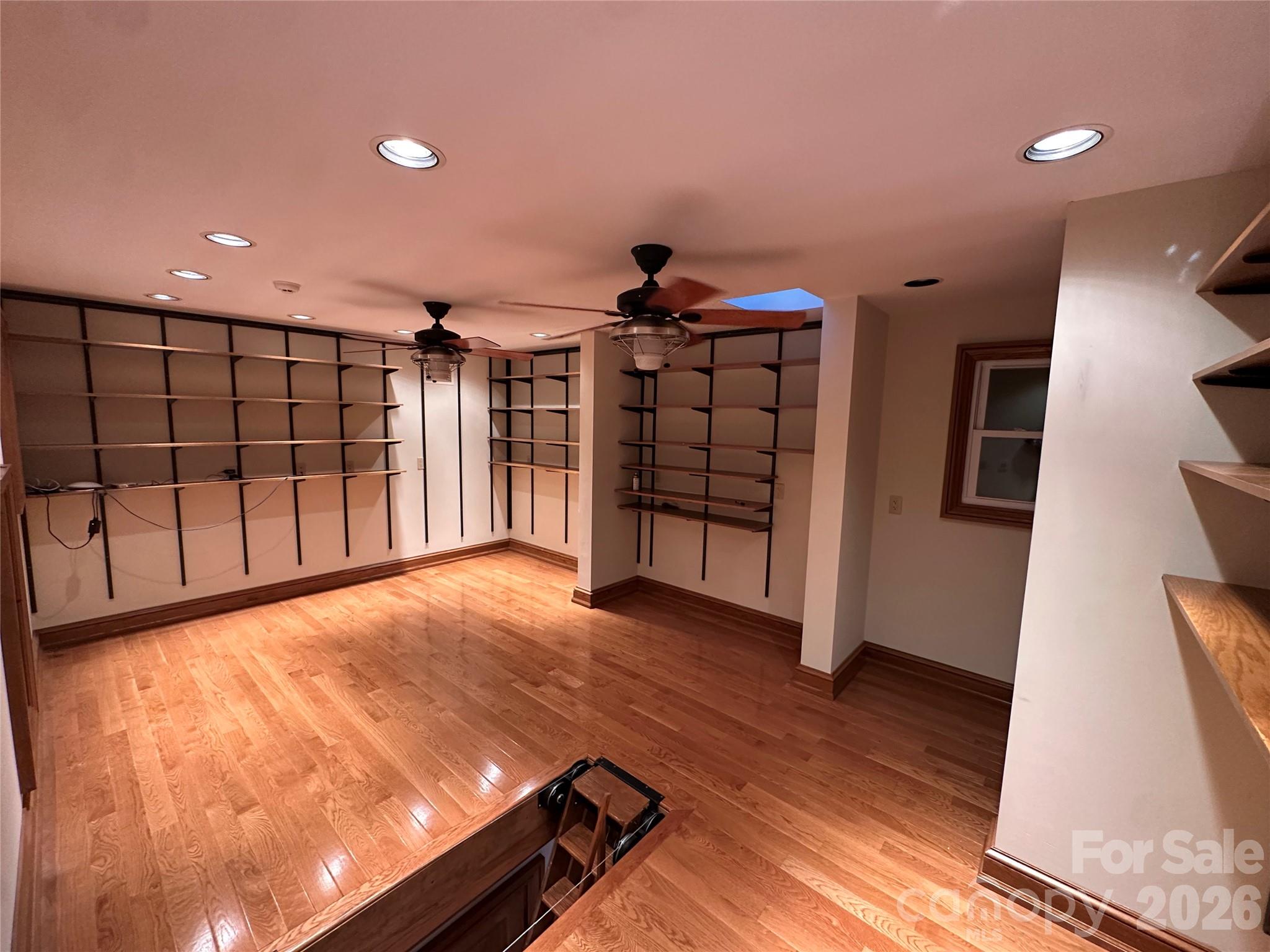 151 Pine Ridge Road — Burnsville