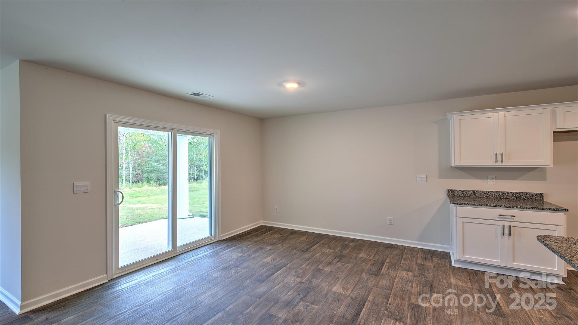 842 Adelston Lane — Asheville
