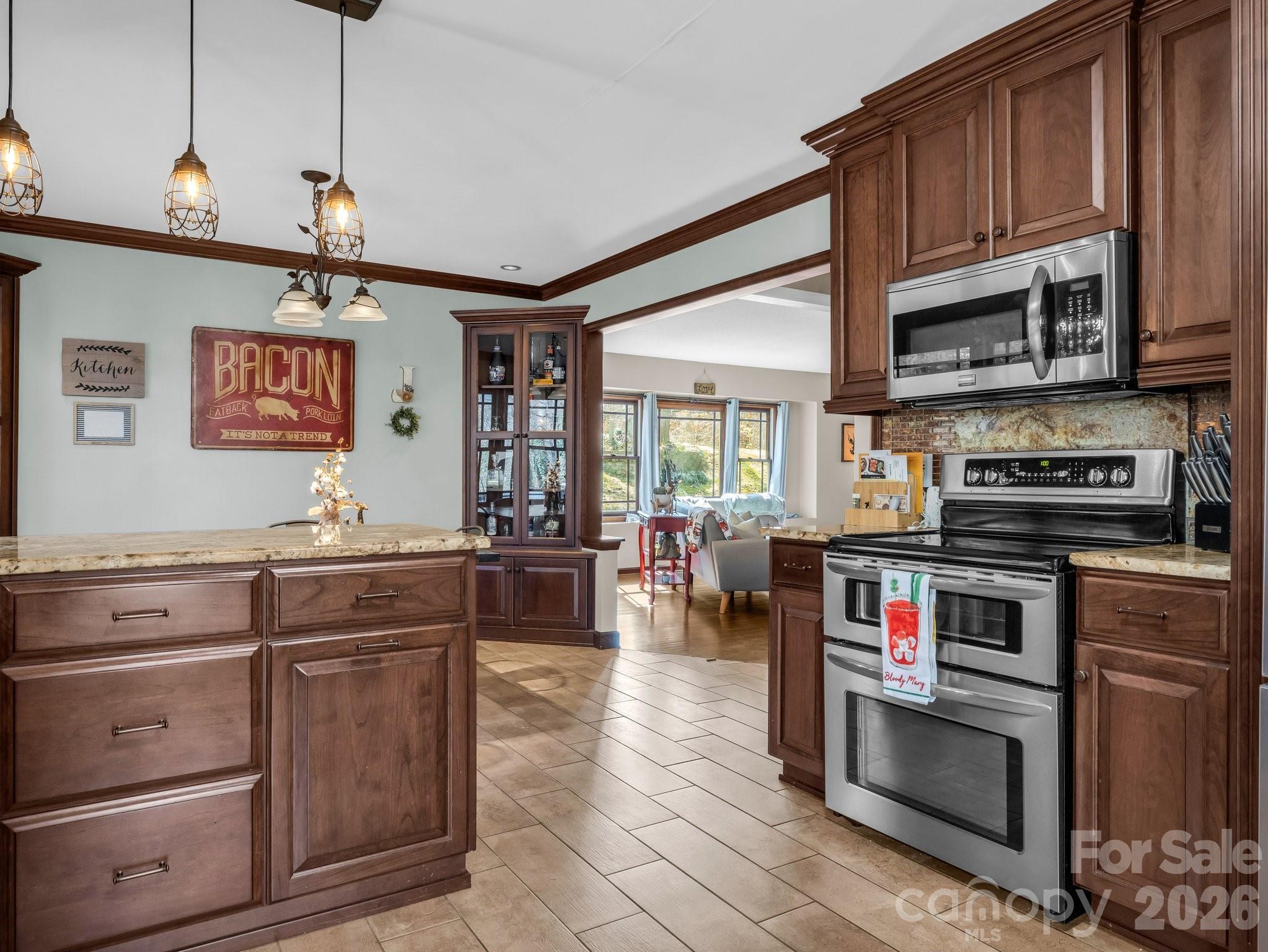 108 Three Oaks Lane — Kings Mountain