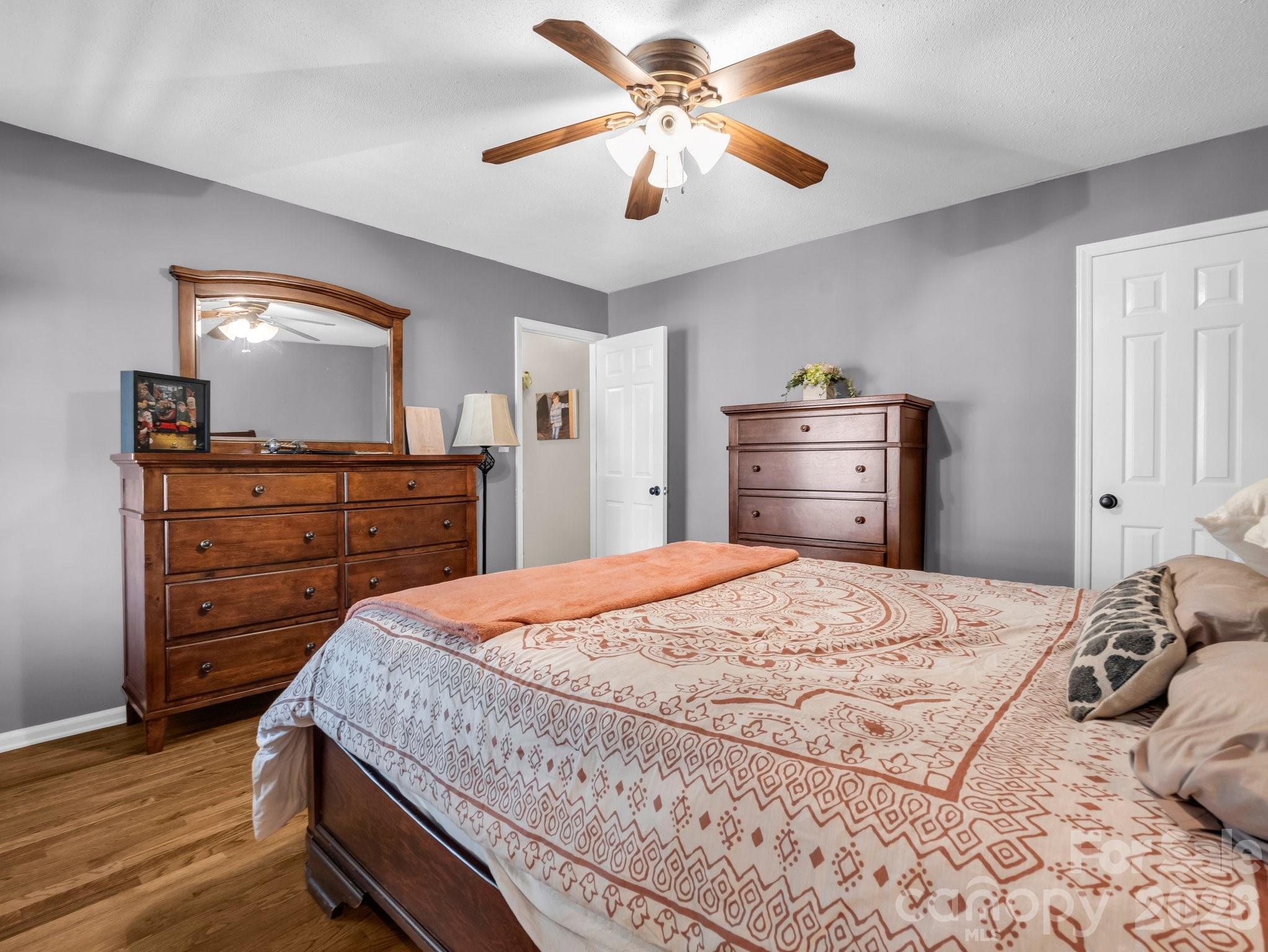 108 Three Oaks Lane — Kings Mountain