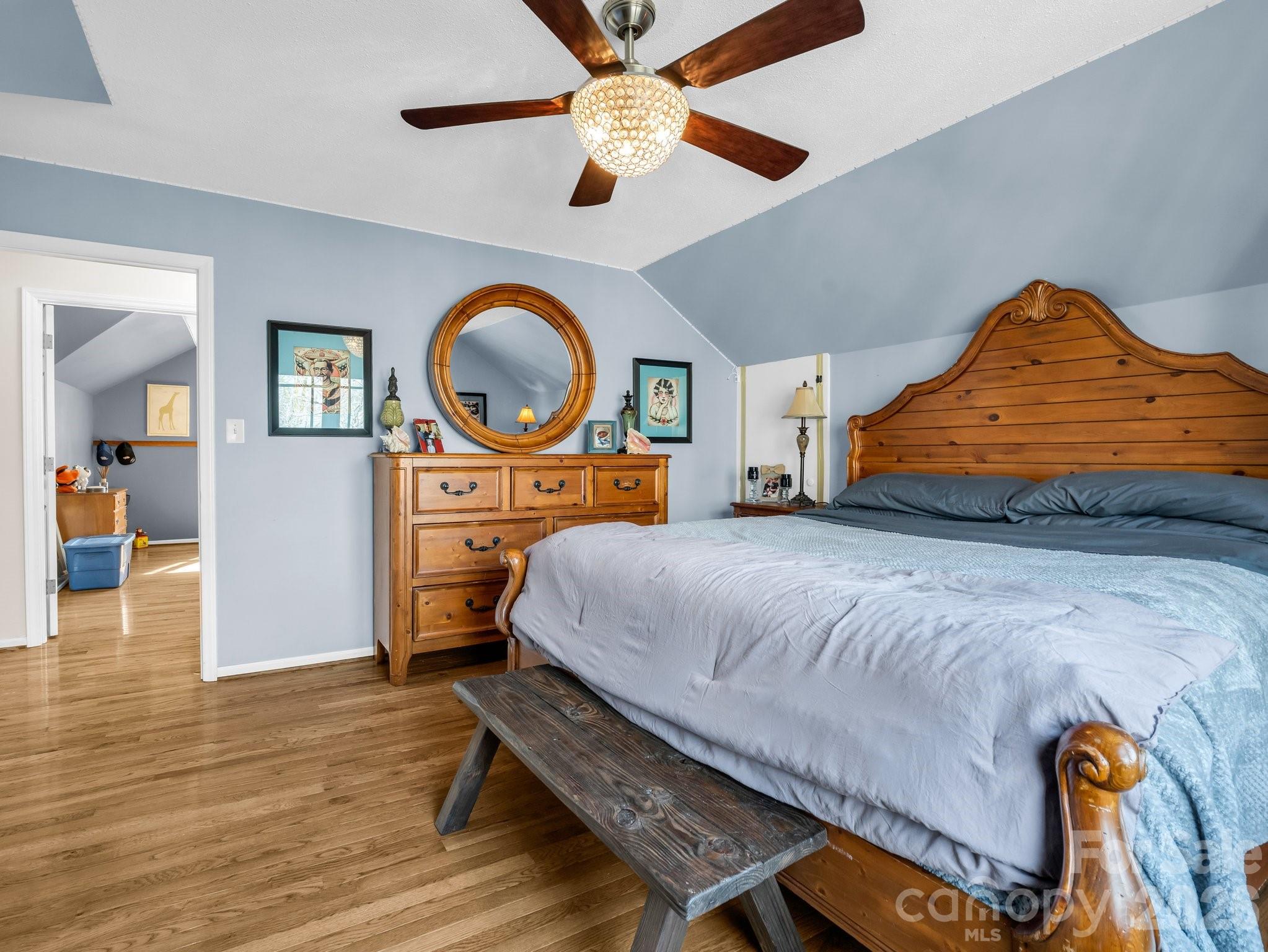 108 Three Oaks Lane — Kings Mountain