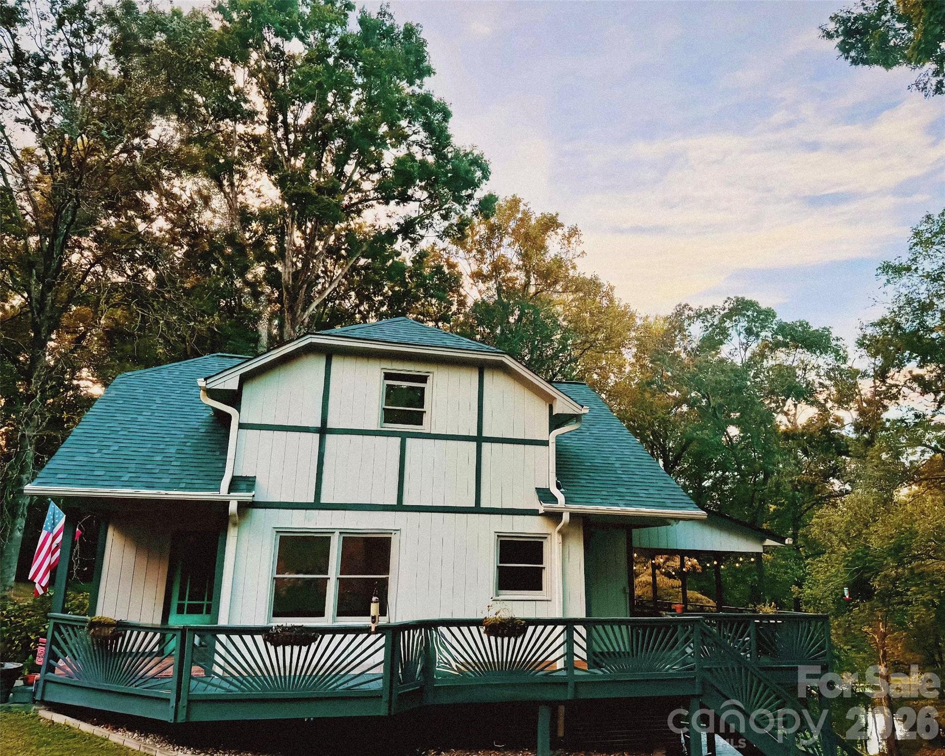 108 Three Oaks Lane — Kings Mountain