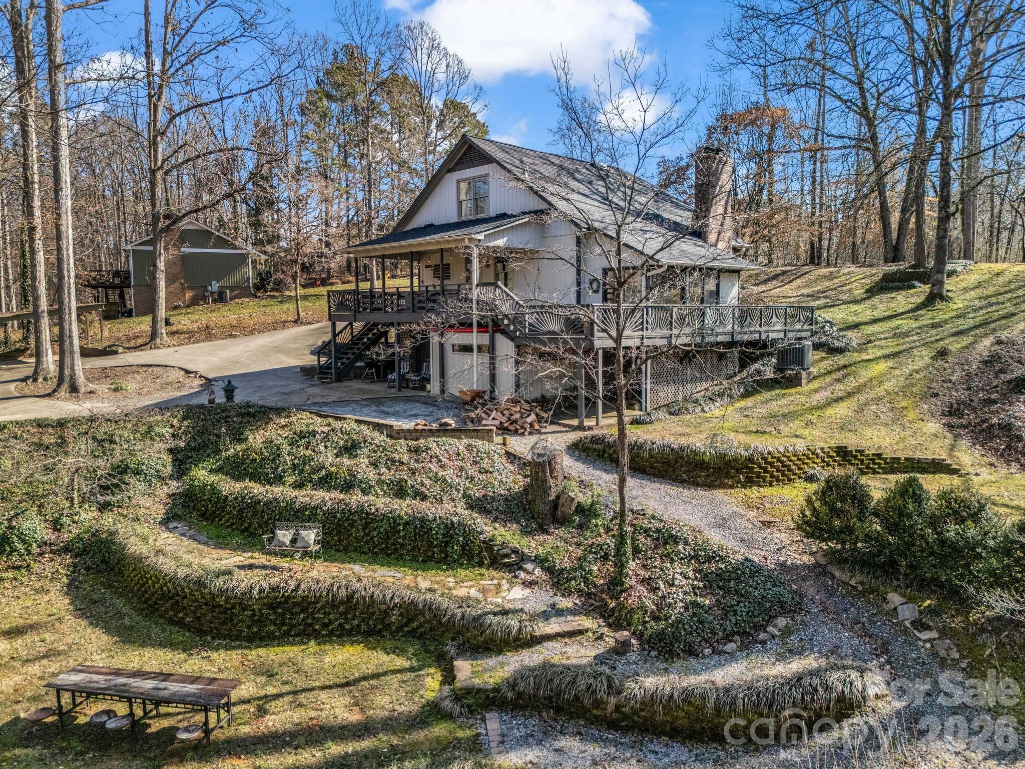 108 Three Oaks Lane — Kings Mountain