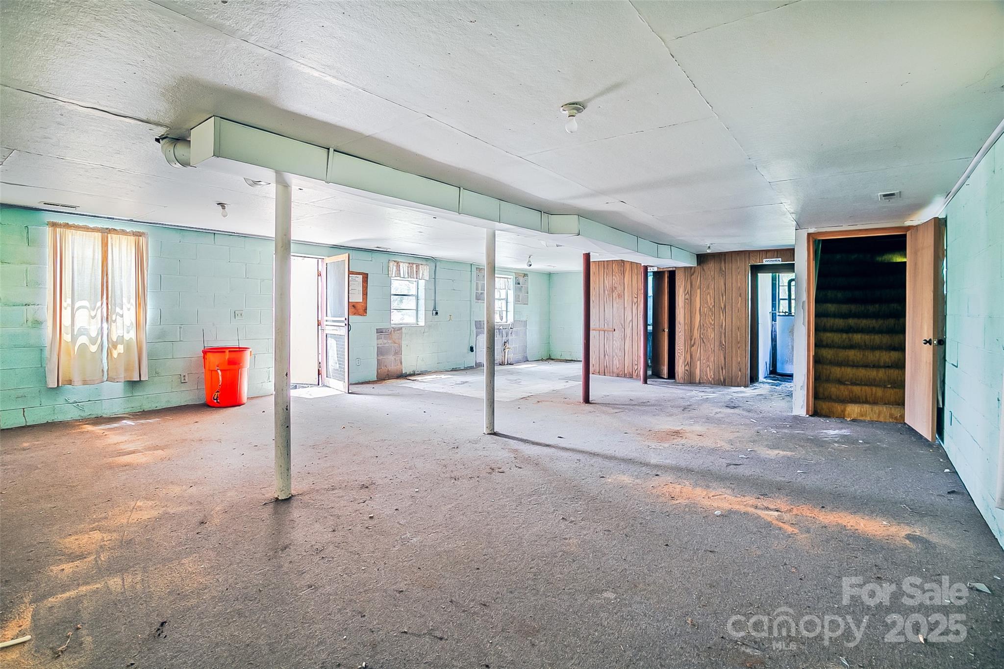 80 Carver Street — Brevard