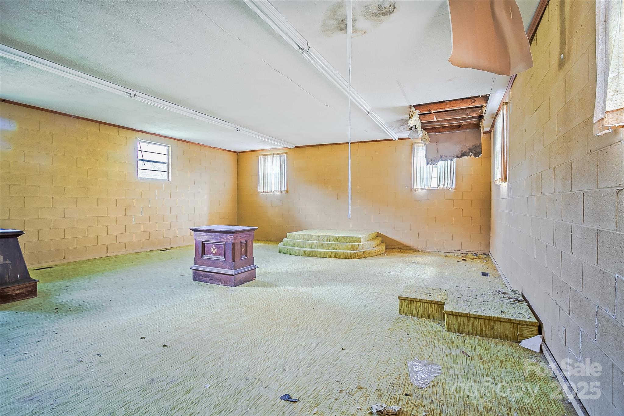 80 Carver Street — Brevard