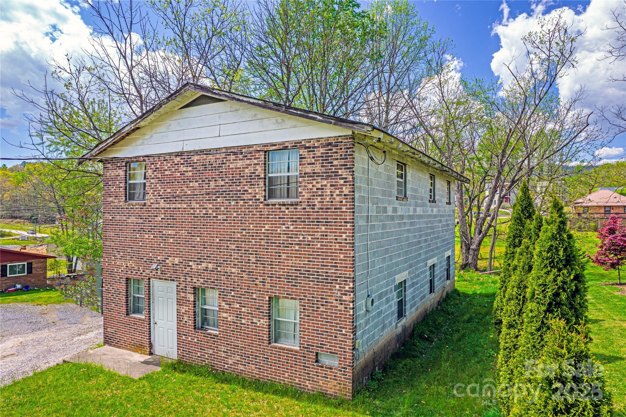 80 Carver Street — Brevard