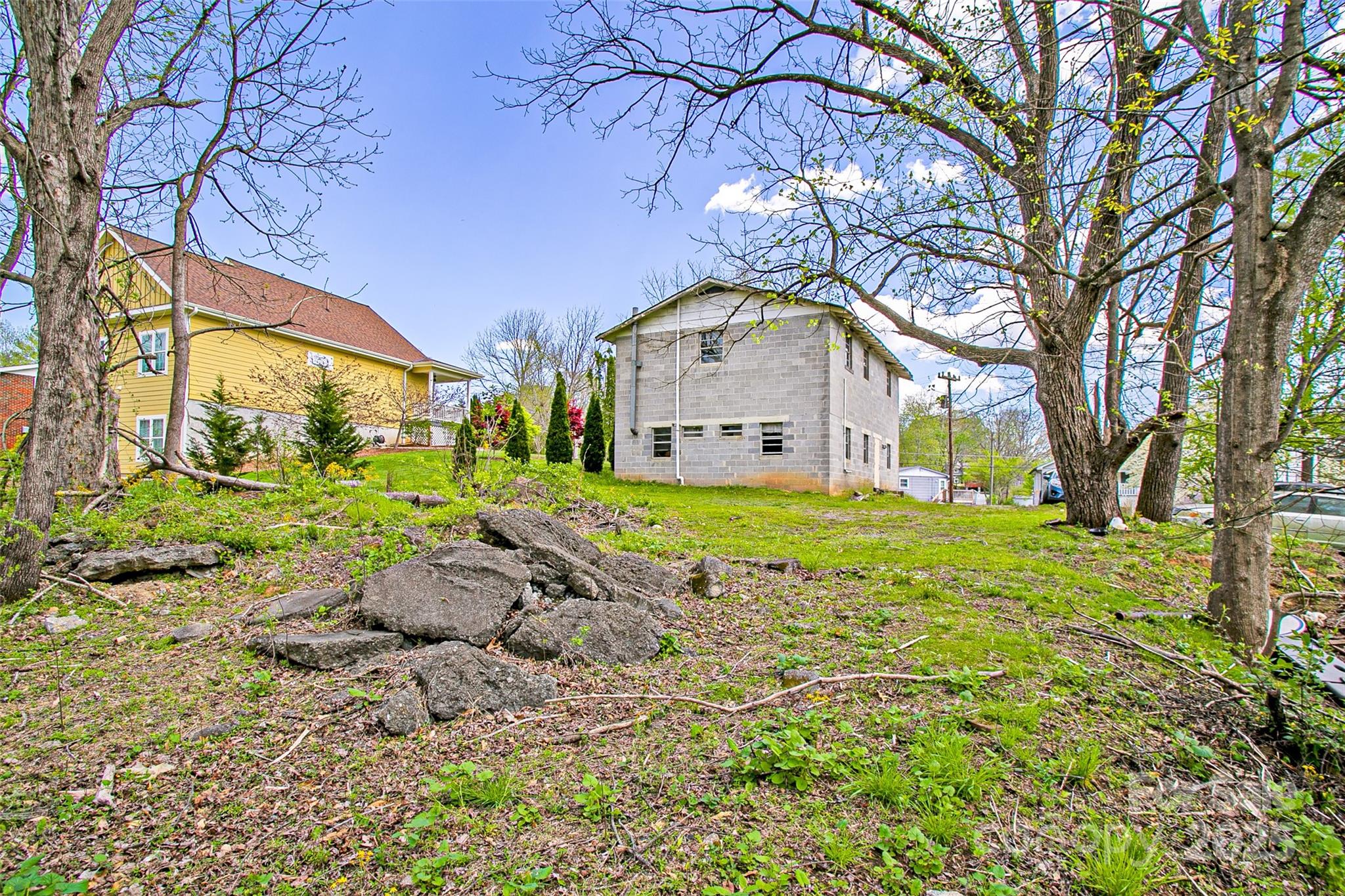 80 Carver Street — Brevard