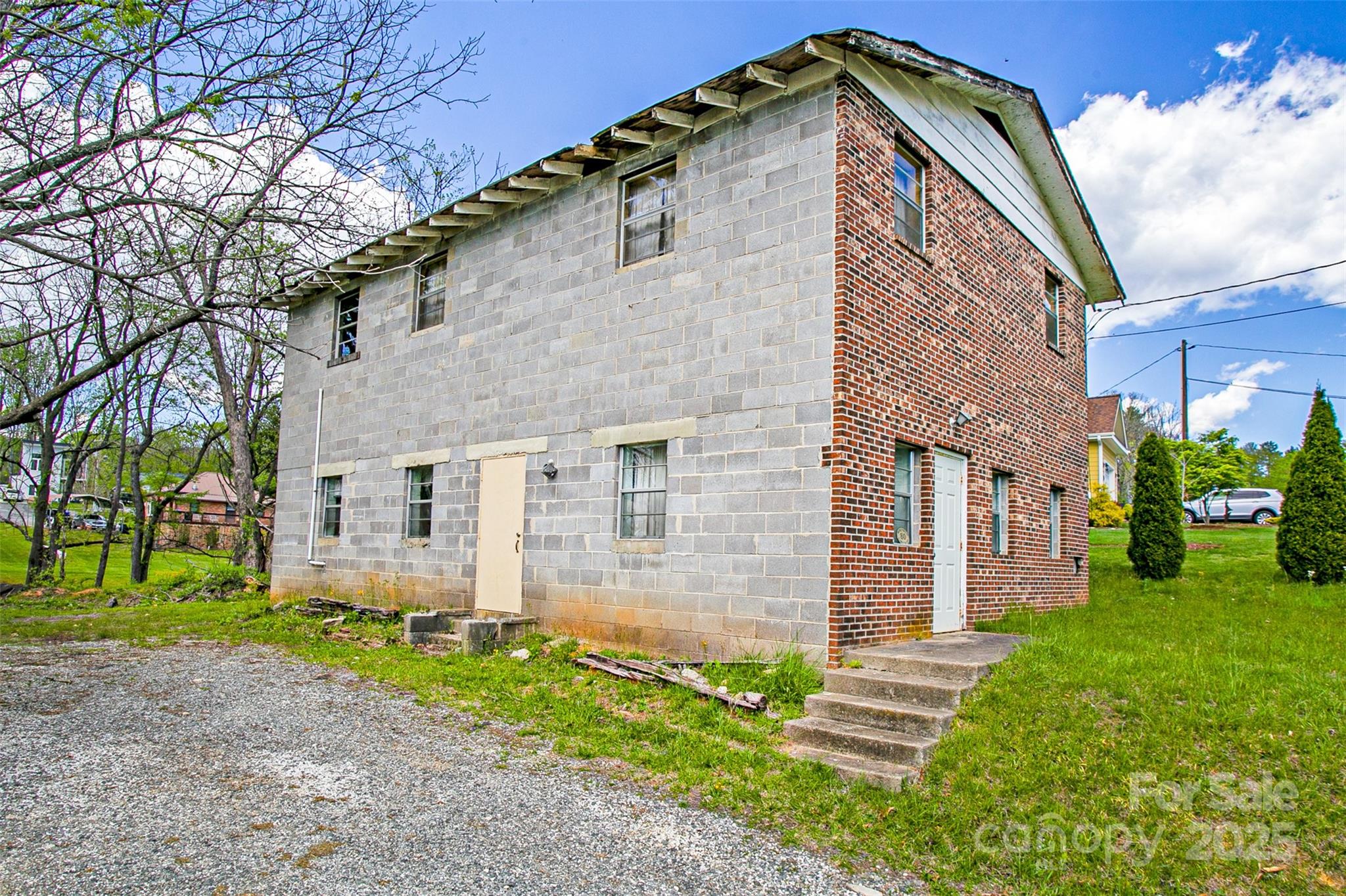 80 Carver Street — Brevard