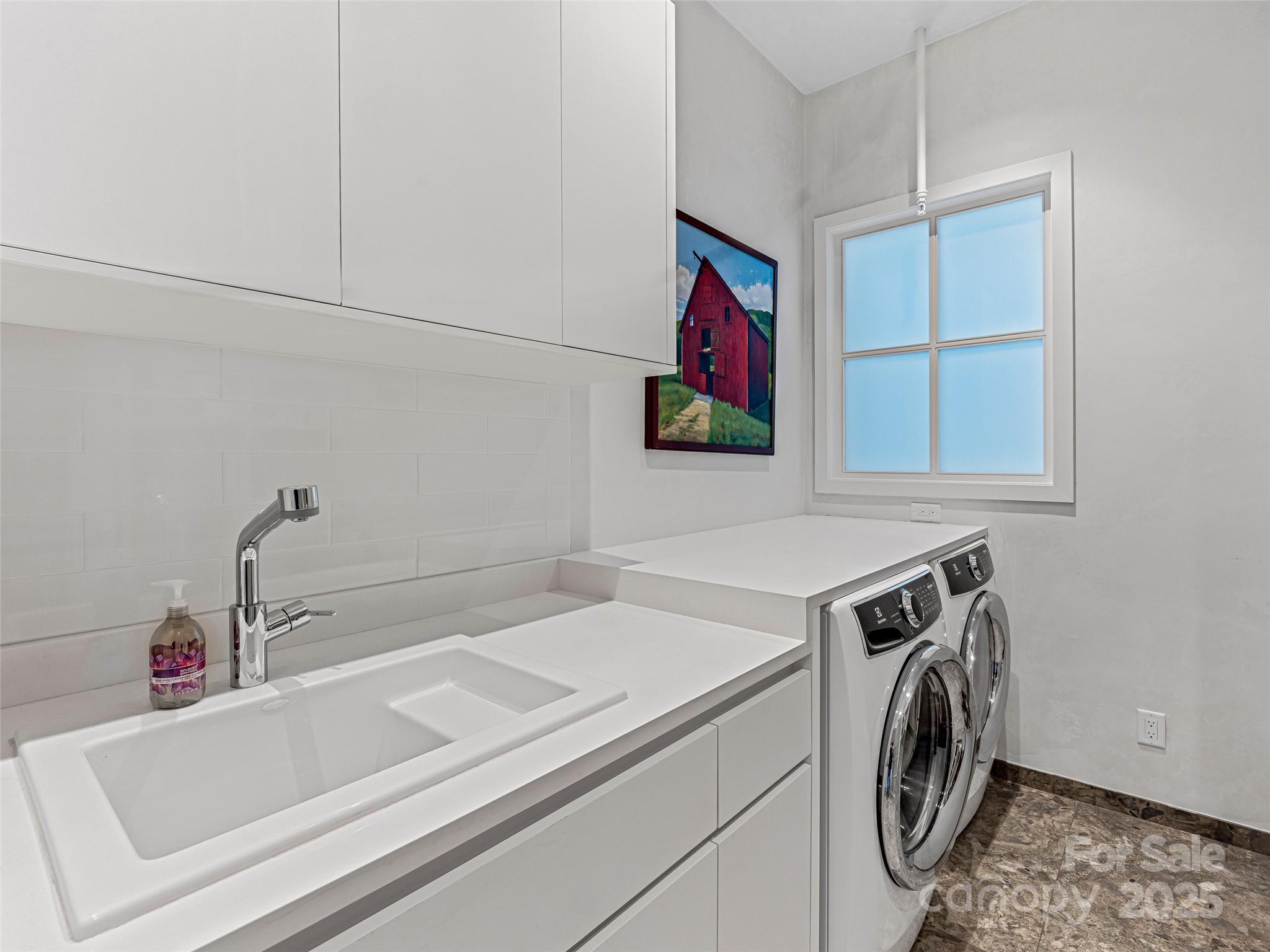 75 Broadway Street #301 — Asheville